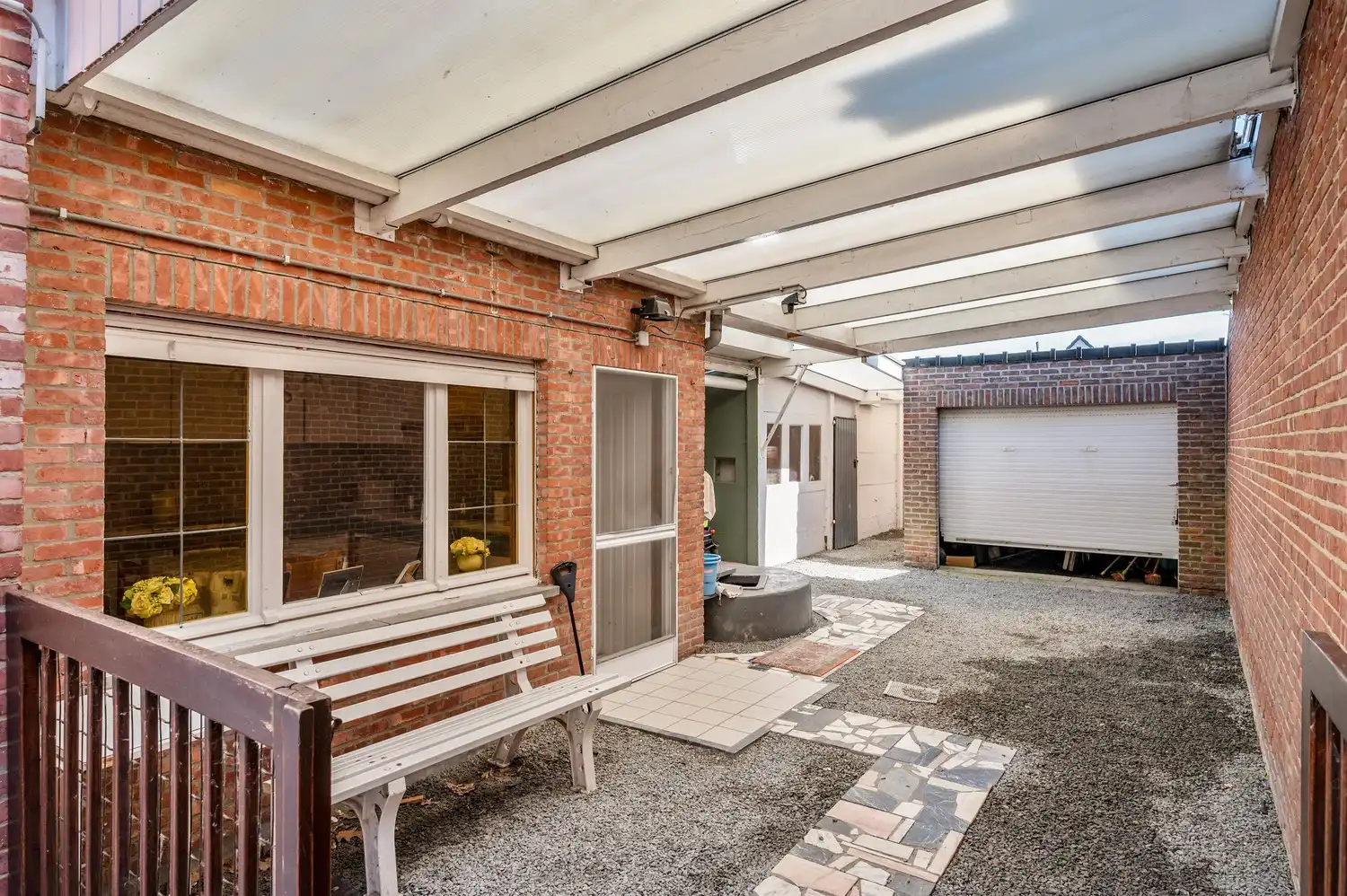Te renoveren laagbouwwoning met garage, atelier en tuin op een perceel van 451 m². foto 29