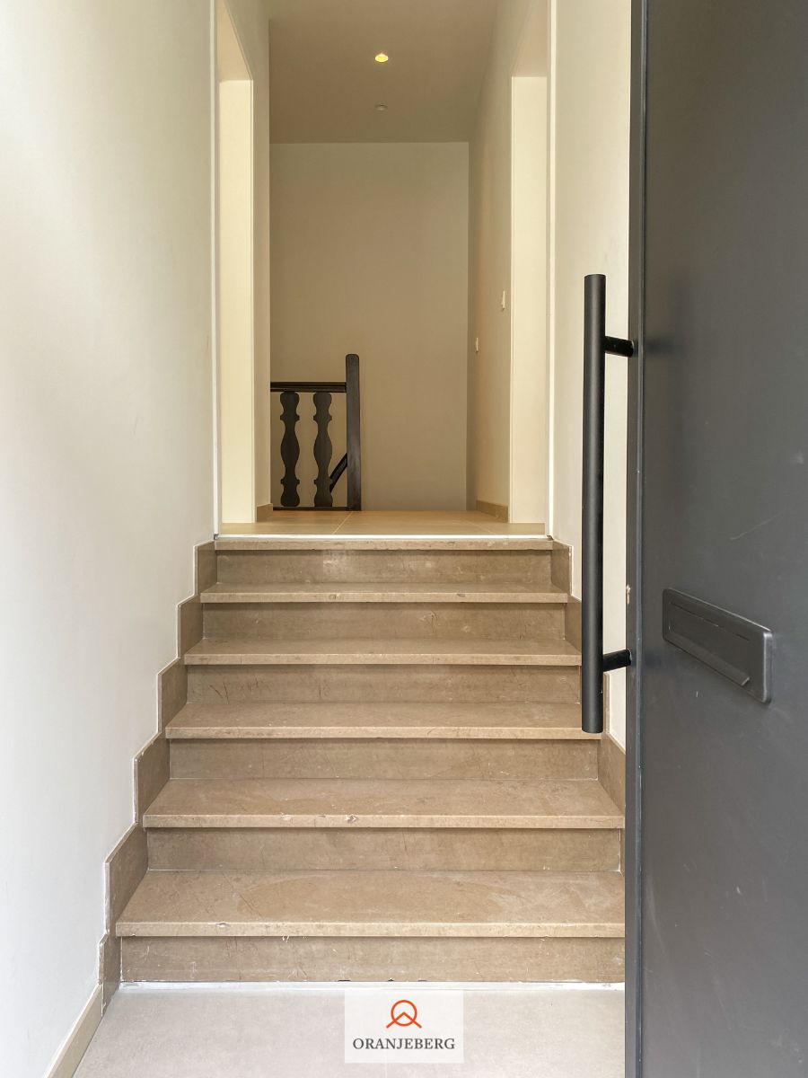 Gerenoveerd ruim duplex appartement met 2 slpk's foto 41