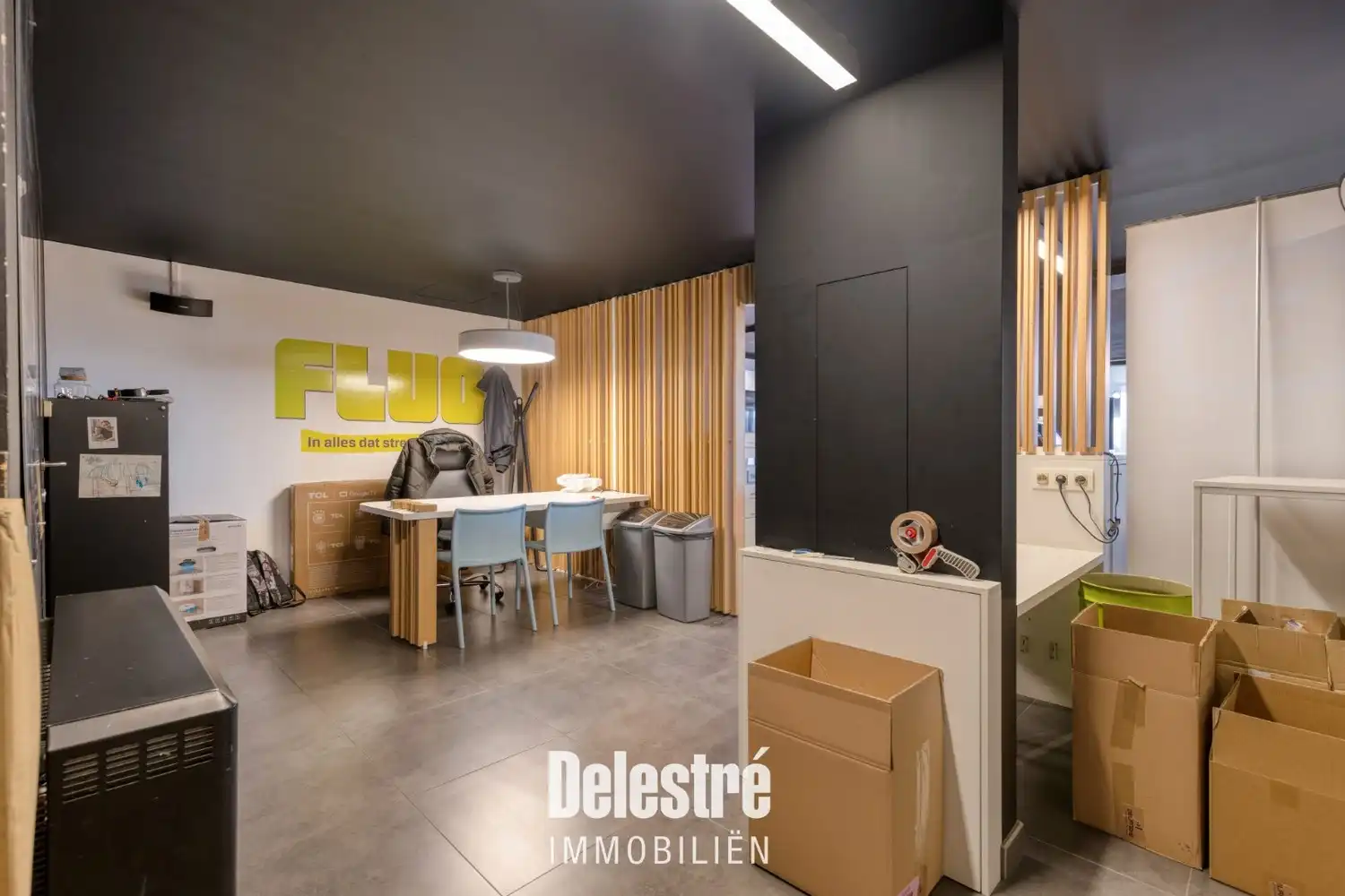 Commerciële topligging (TELENET) met woonst (vakantieapp.) op de Albert I Laan – Residentie Mirhras foto 13