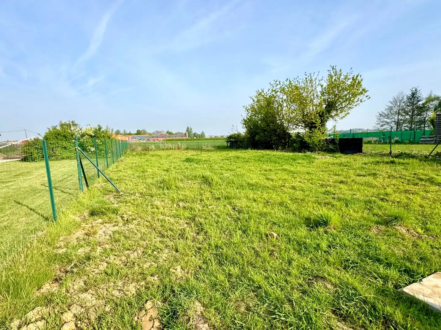 NIEUWBOUW WONING MET 3 SLAAPKAMERS, GARAGE EN TUIN (515m²) foto 2