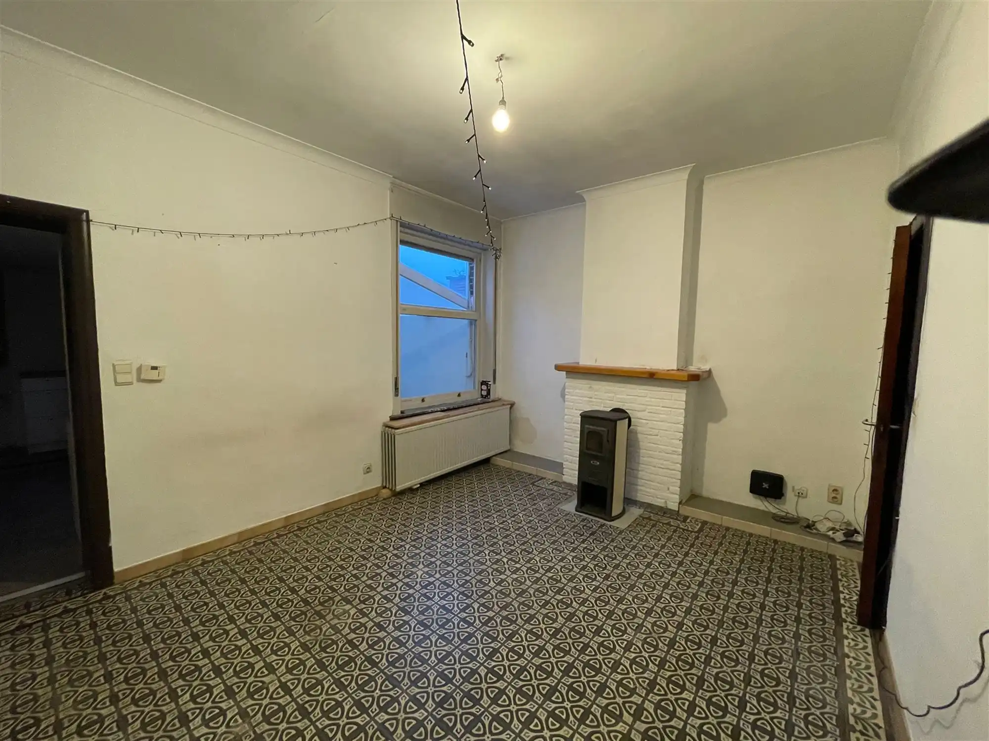 Woonhuis met dubbele garage foto 3