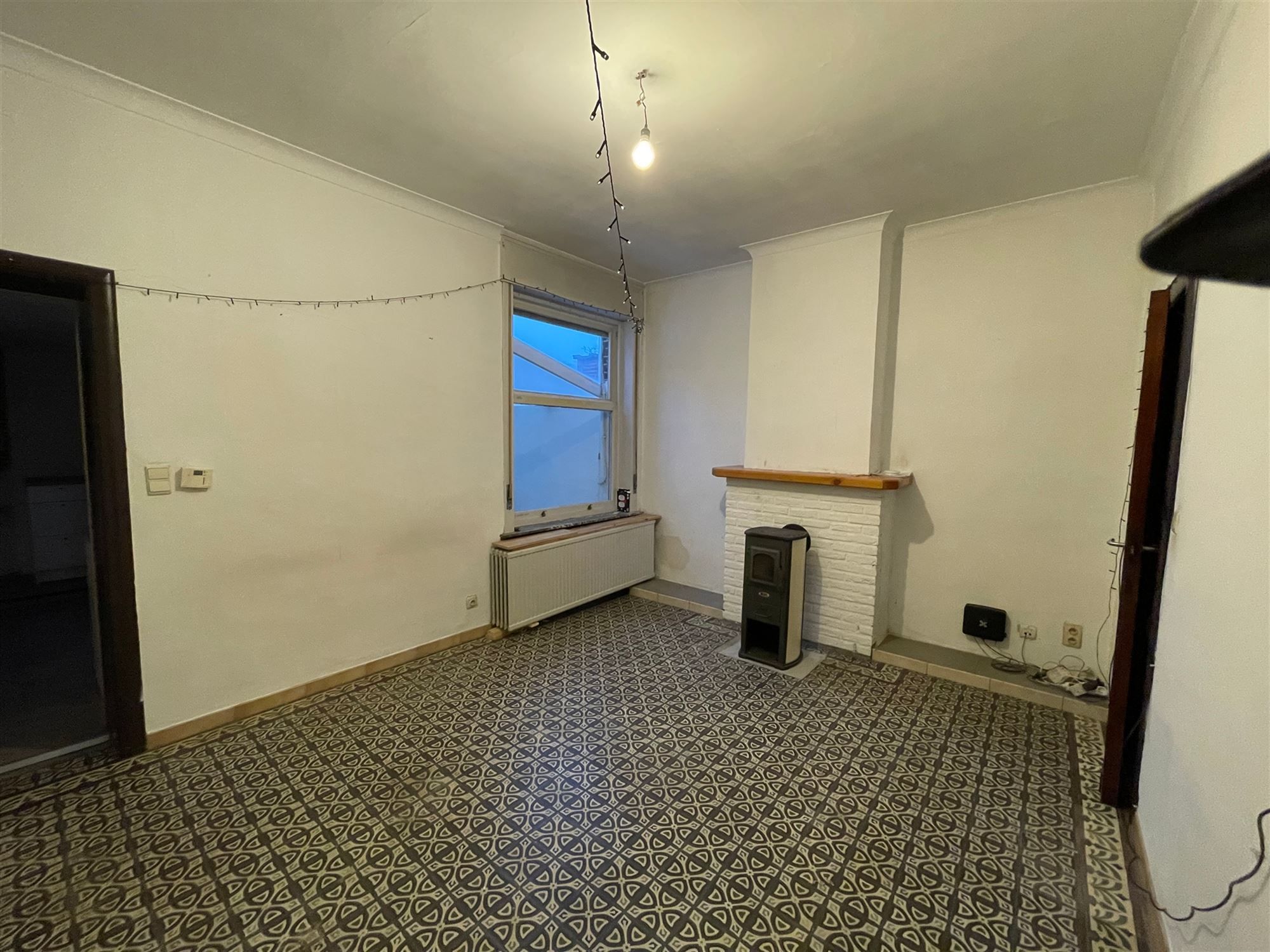 Woonhuis met dubbele garage foto 3