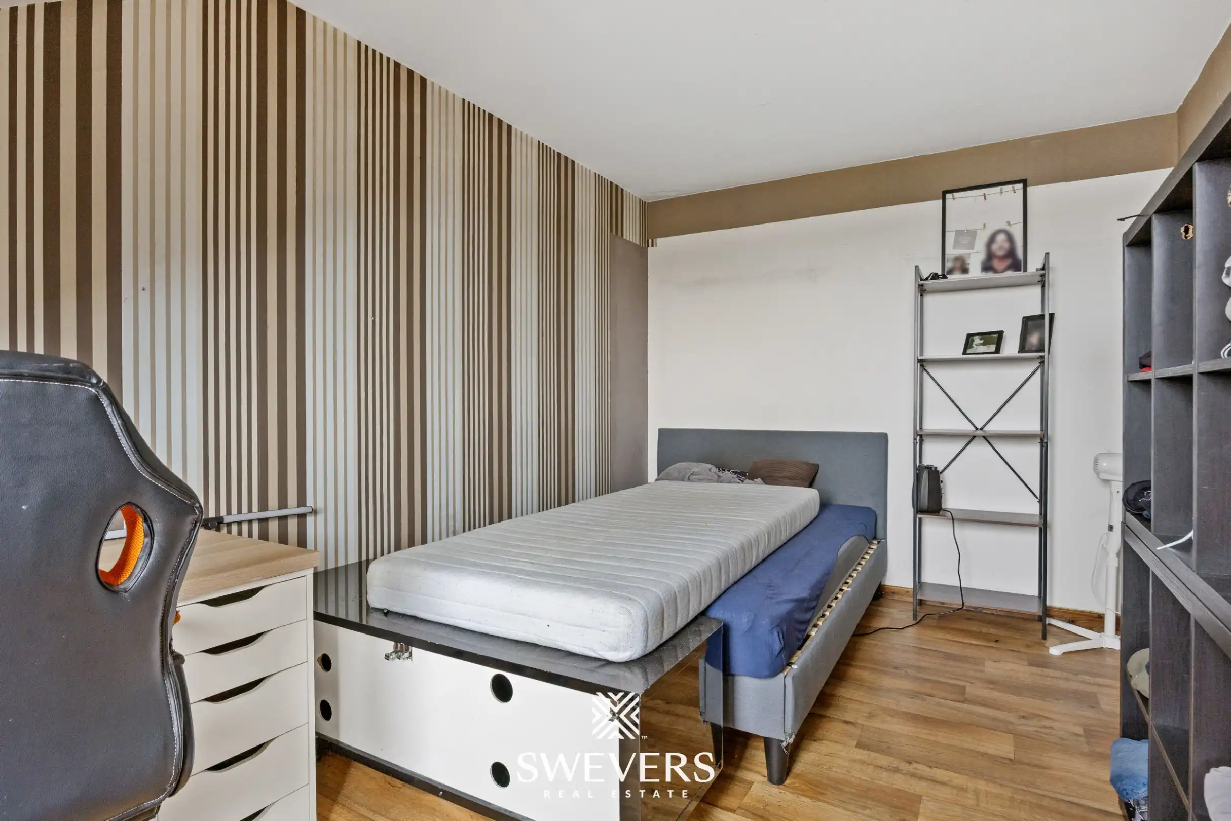 Ruim appartement van 121 m² woonoppervlakte en garagebox foto 15
