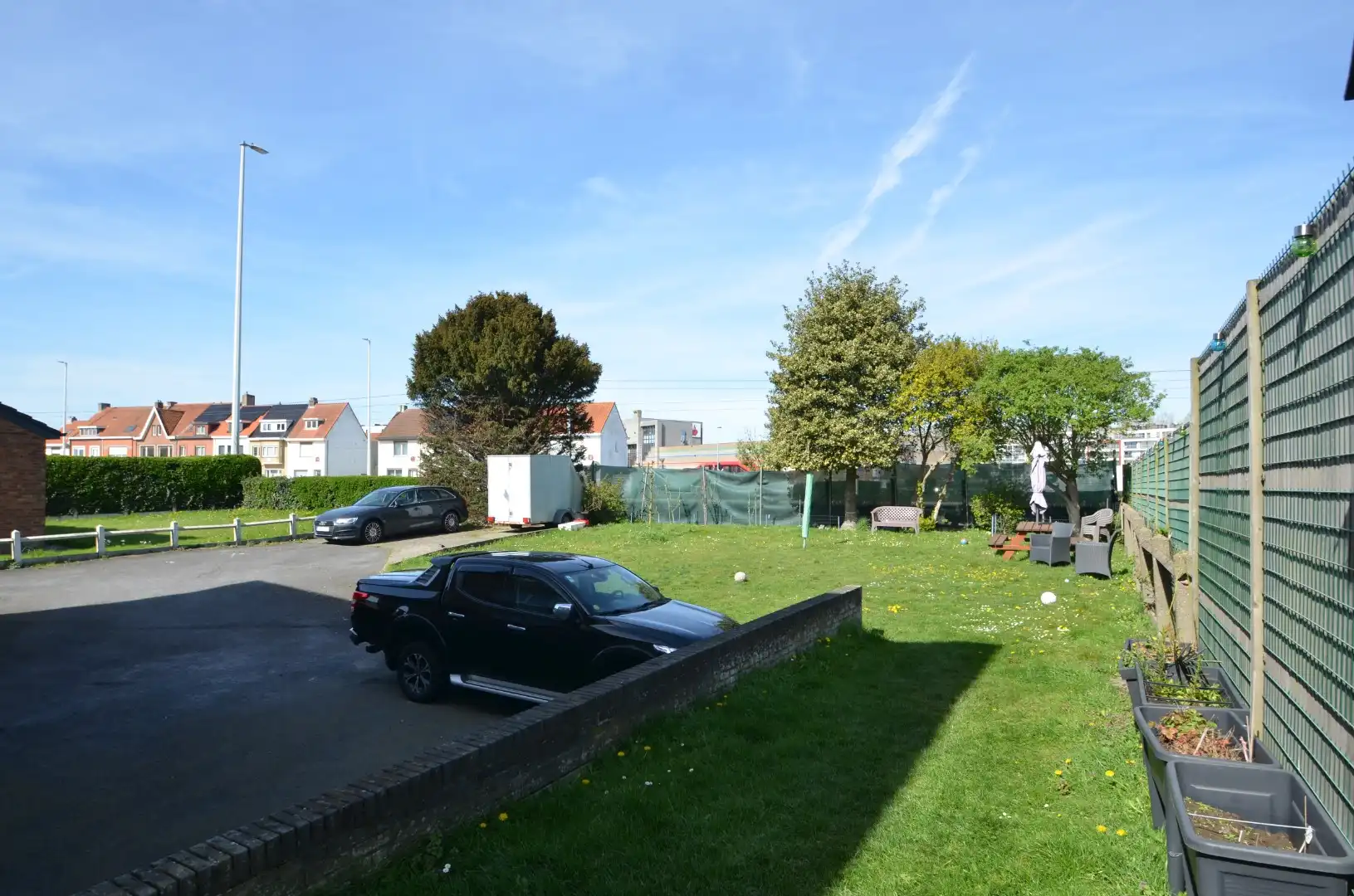 Interessante opbrengsteigendom op toplocatie nabij het Sint-Donaas park en de jachthaven. foto 4