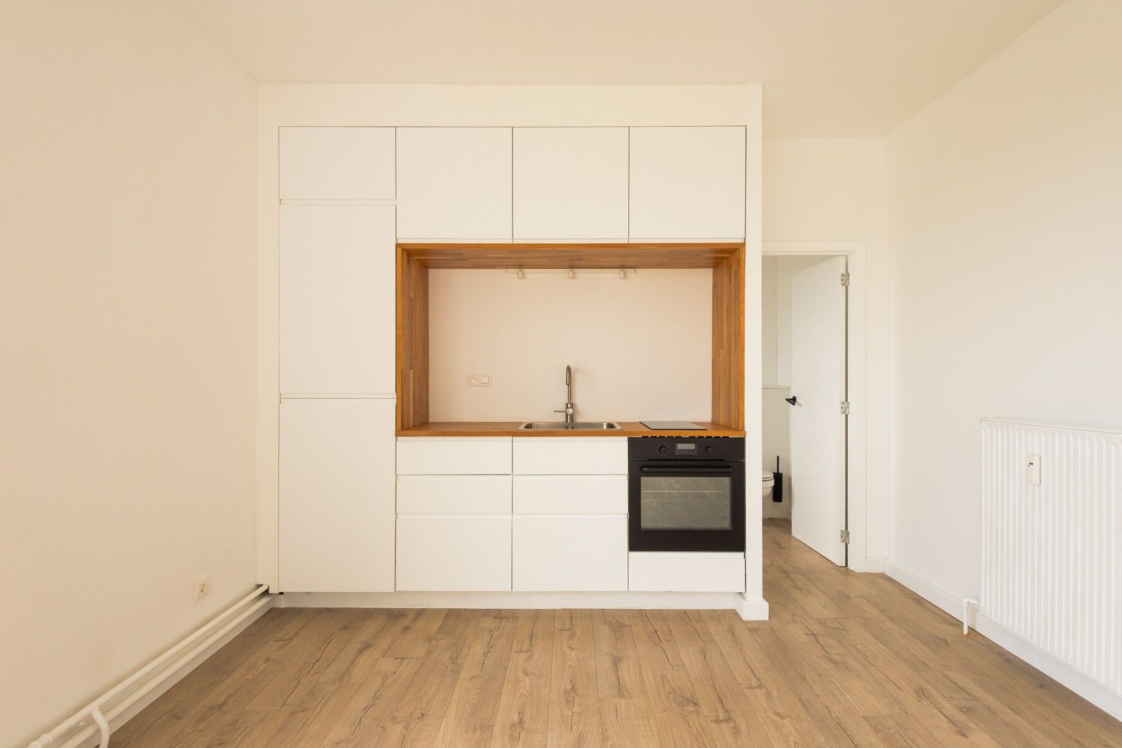 Instapklare studio met prachtig uitzicht op het MAS – ideale investering of starters appartement! foto 7