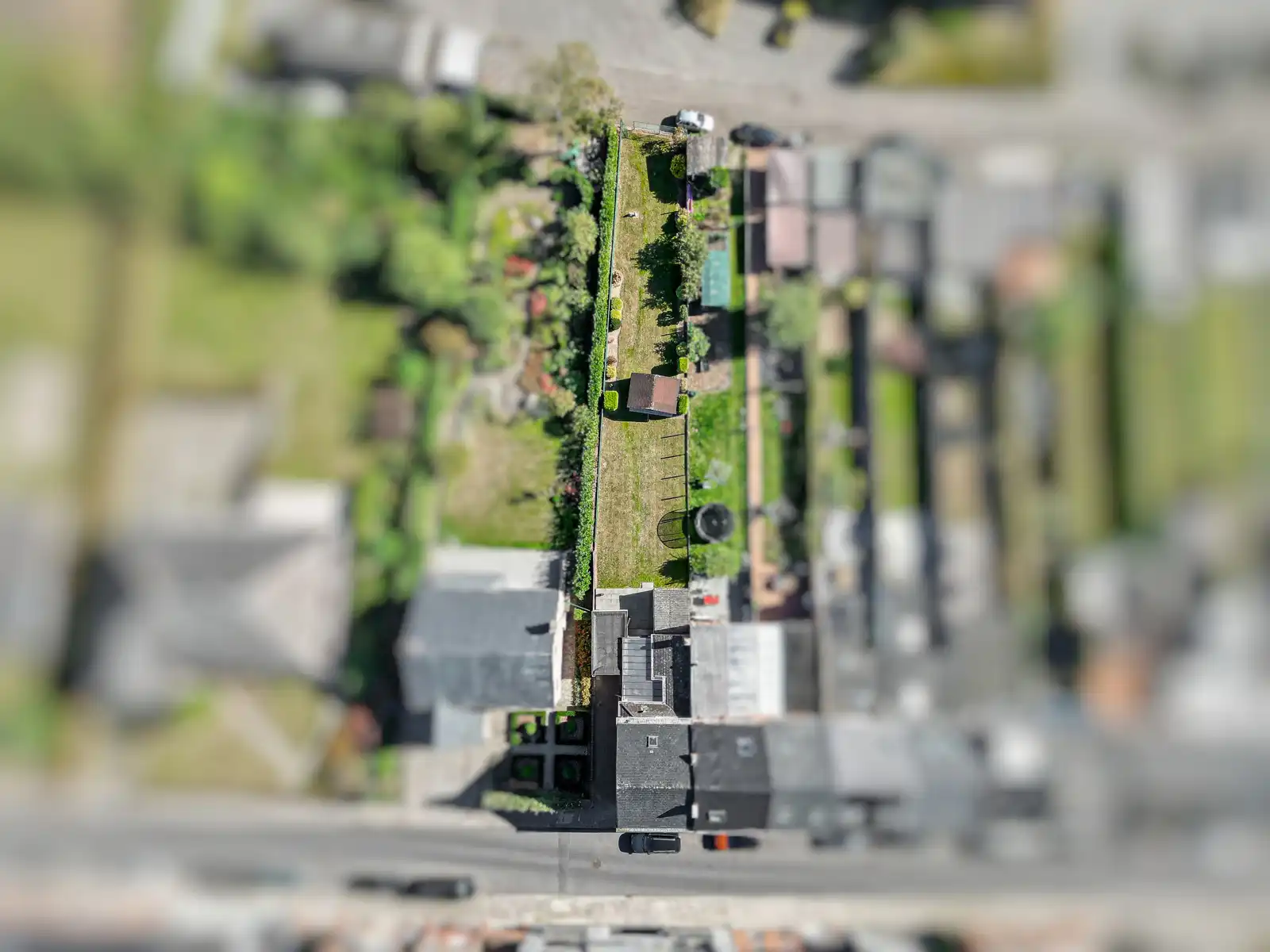 Gunstig gelegen, te renoveren HOB-woning te Kapelle o/d Bos foto 2