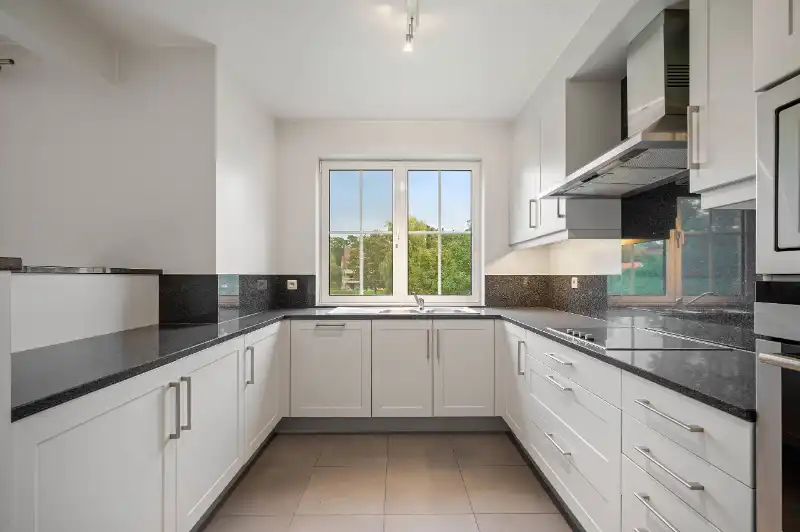 Luxe appartement van 92m² met terras 9m² in uniek parkdomein met ondergrondse garageplaats en kelder foto 8