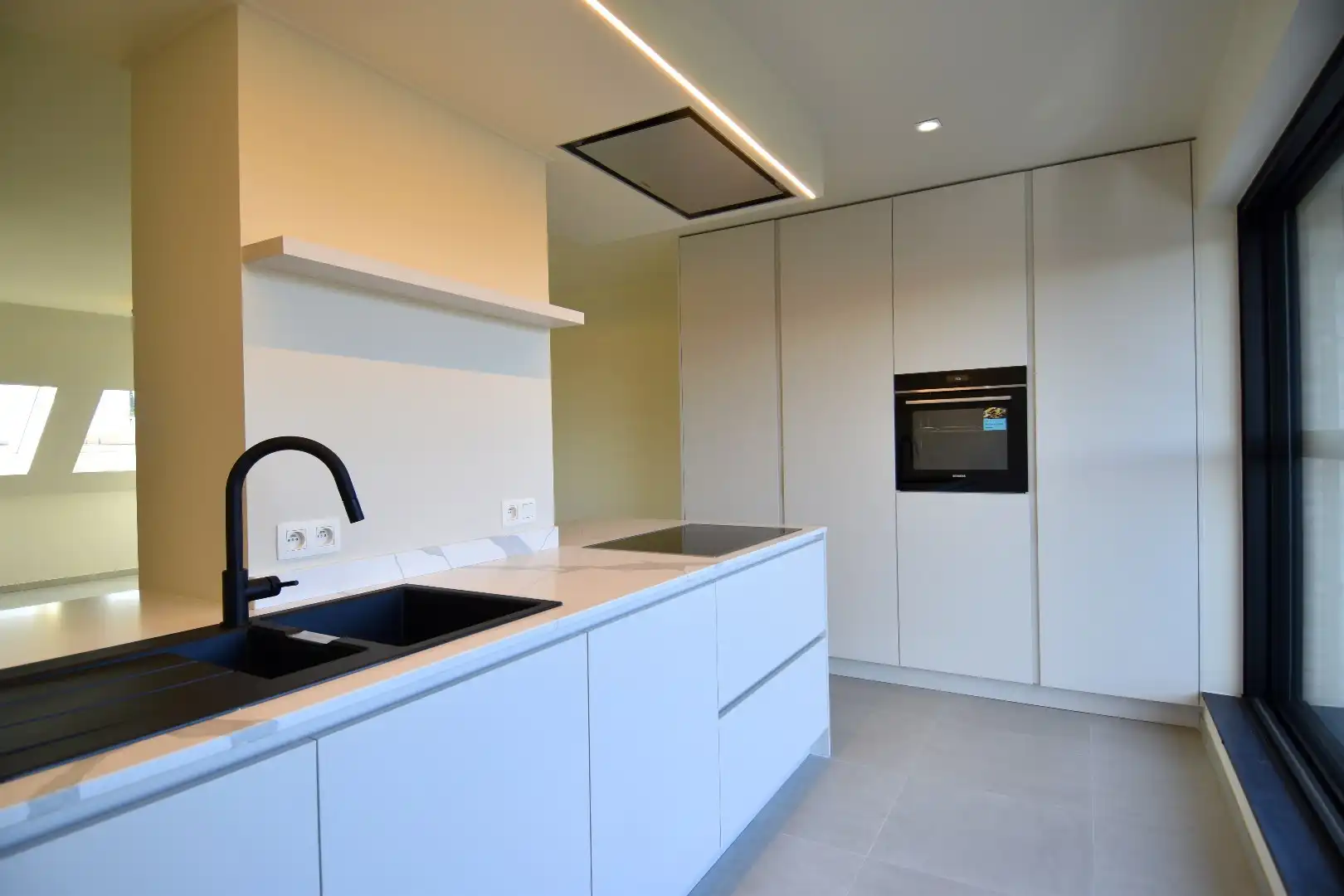 Luxe penthouse appartement met 2 terrassen in Gullegem foto 12