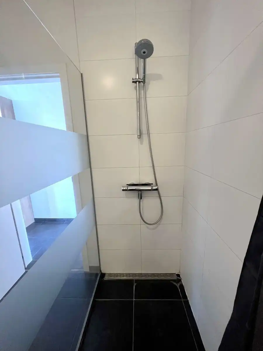 Gemeubeld appartement met terras en 1 slaapkamer te Leuven foto 9