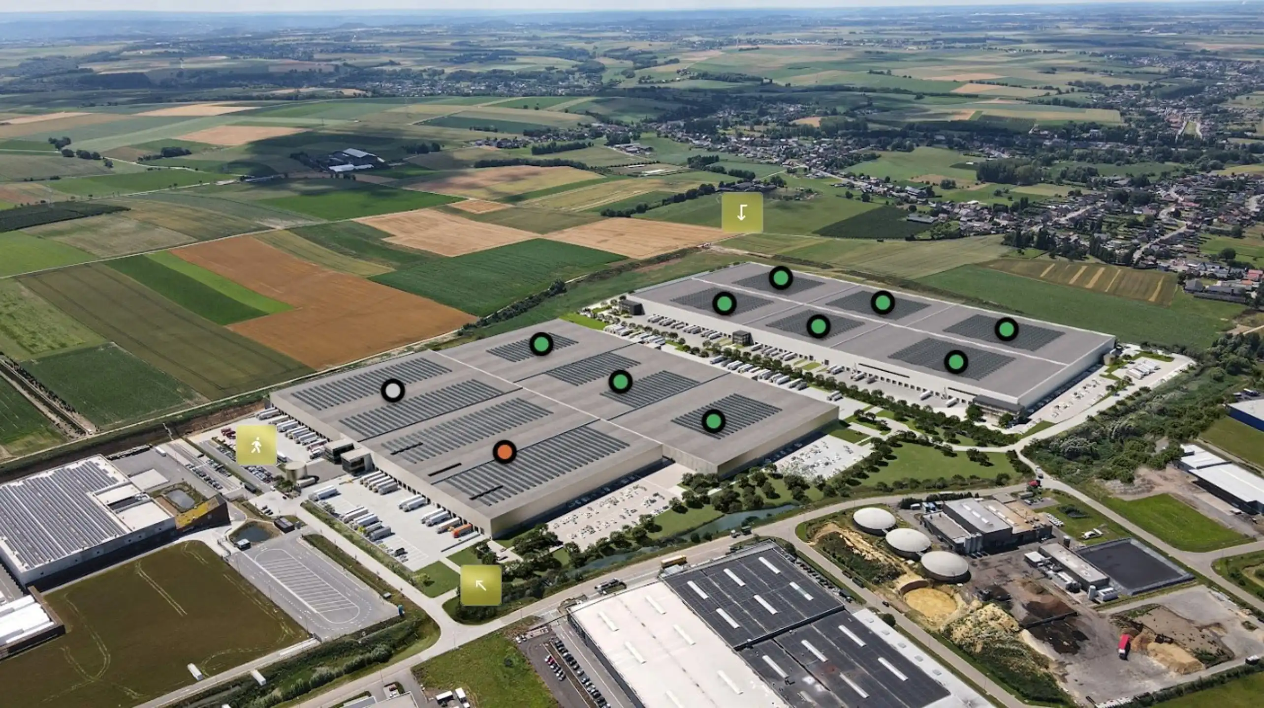 BTS  Magazijn 16.000m² met mezzanine 2.777m² en kantoor 525m² te huur foto 5
