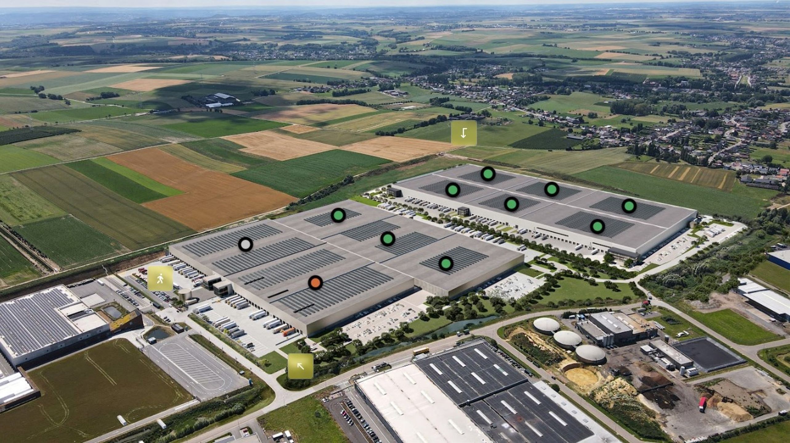 BTS  Magazijn 16.000m² met mezzanine 2.777m² en kantoor 525m² te huur foto 5