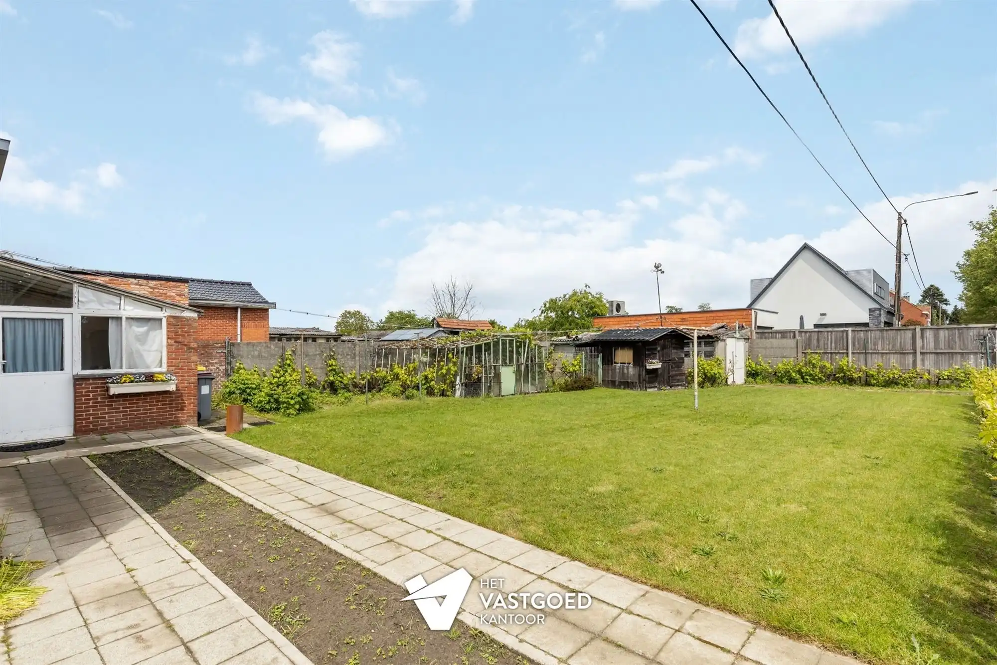 VERRASSEND RUIME WONING MET ENORM POTENTIEEL foto 19