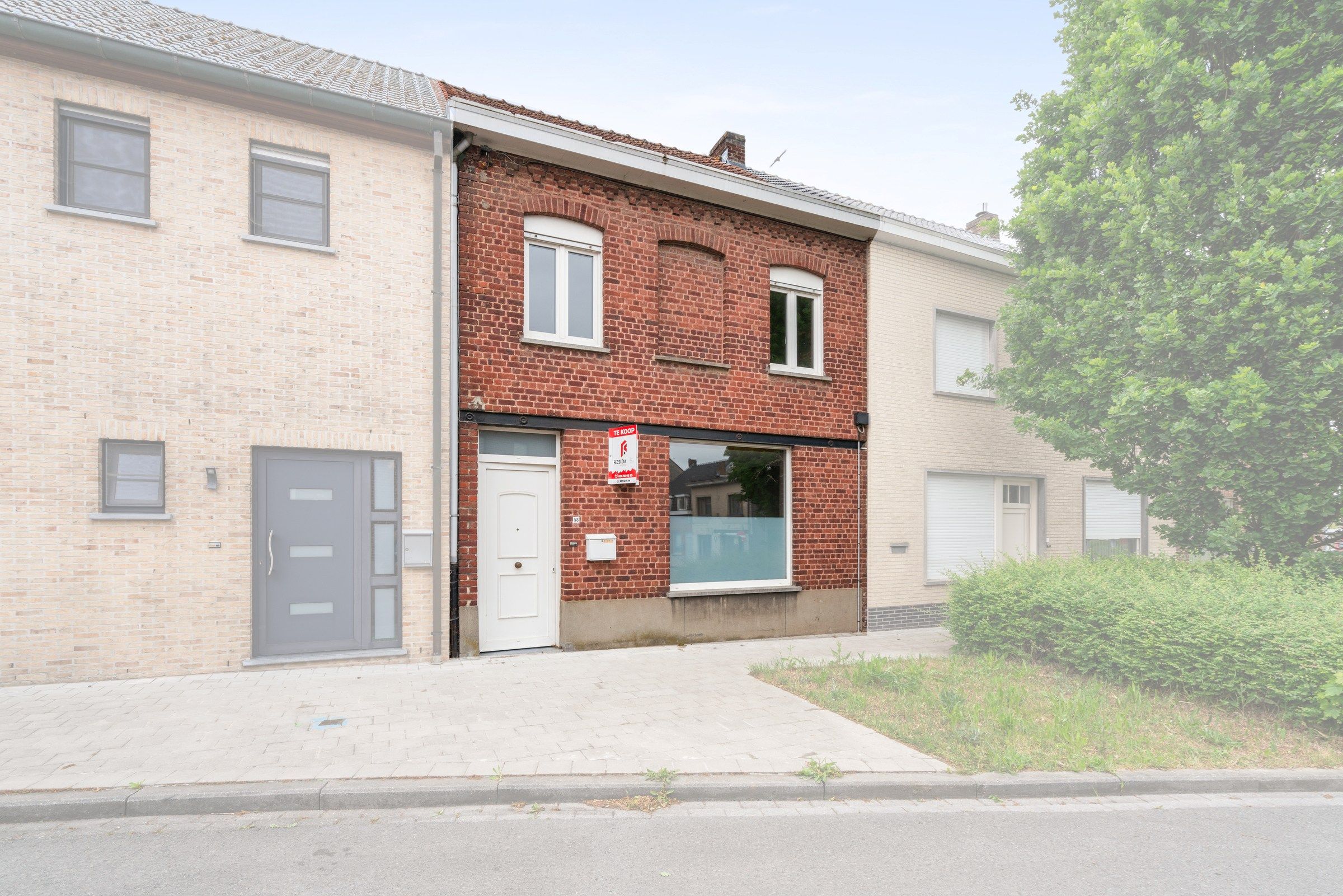 KLOEKE WONING MET 3 SLAAPKAMERS  foto {{pictureIndex}}