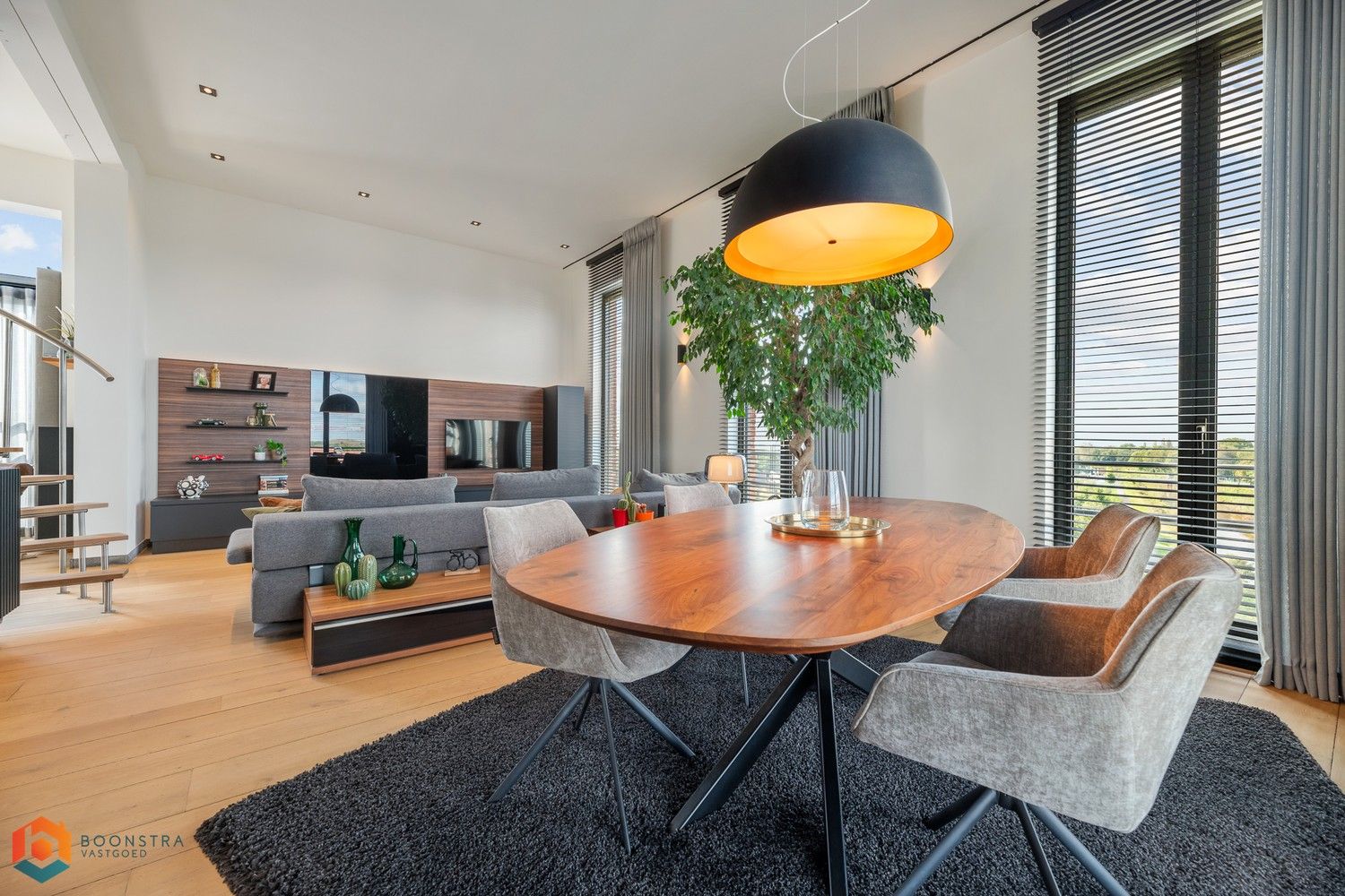 Unieke penthouse met 2 slpkrs aan de vaart te Lier foto 2