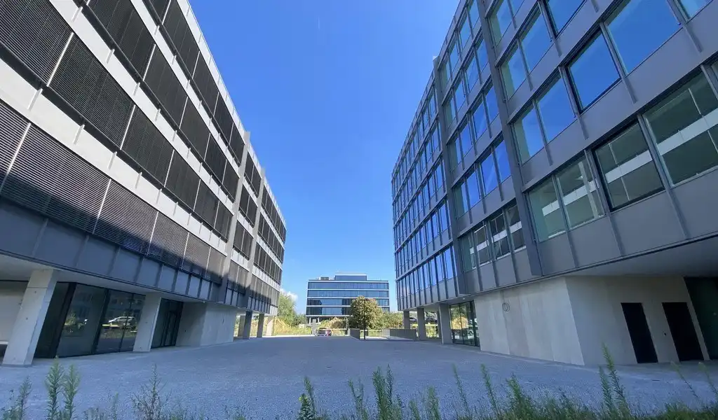 Nieuwbouw kantoren te huur aan The Loop in Gent foto 12