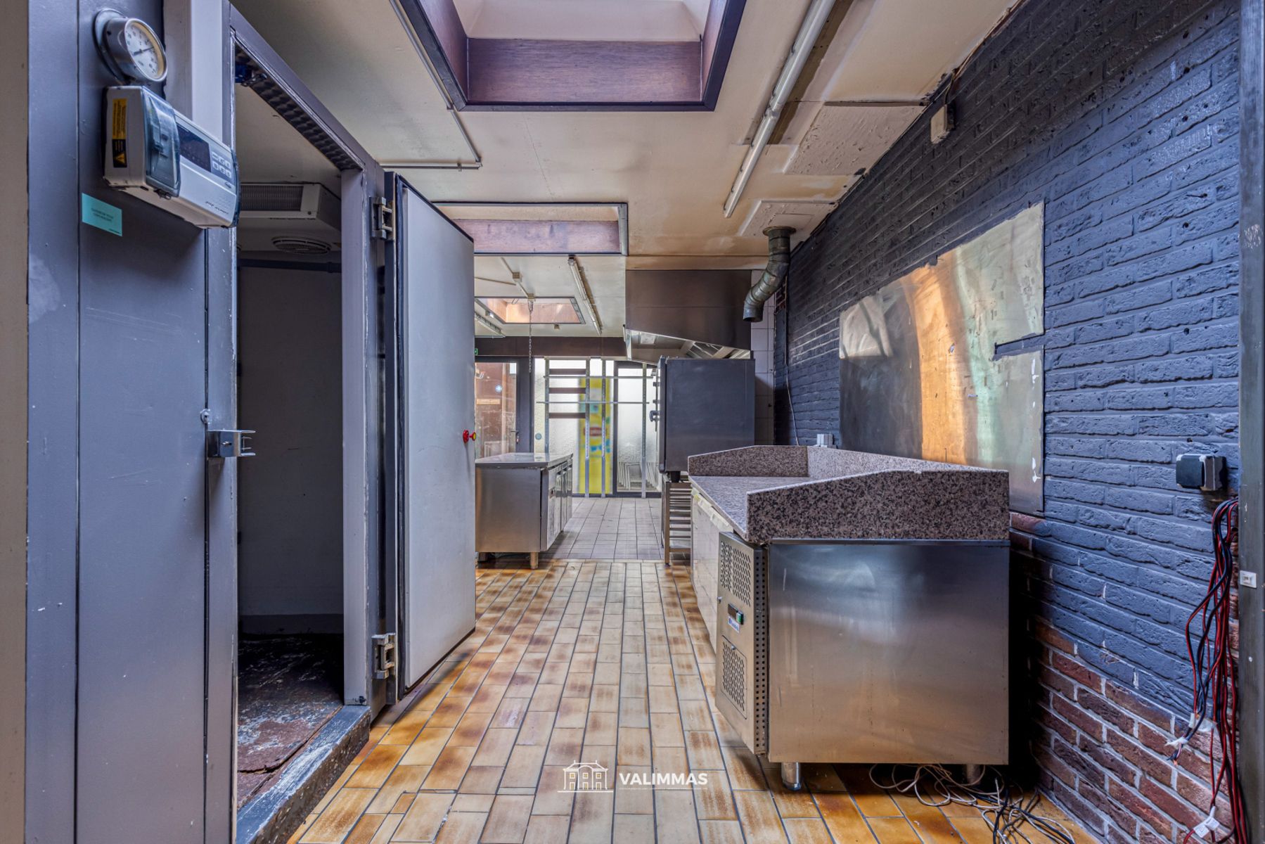 Centrum Asse: ruime handelswoning met terras en grote garage foto 15