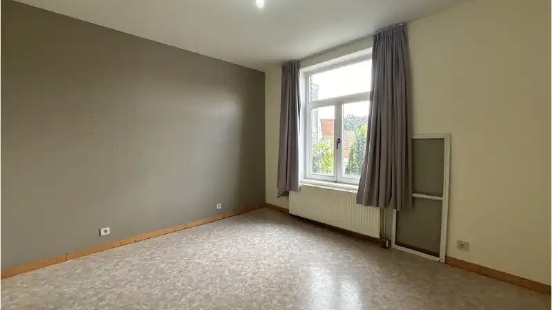 Comfortabele 4-slaapkamerwoning met ruim TERRAS te koop in Brugge foto 7