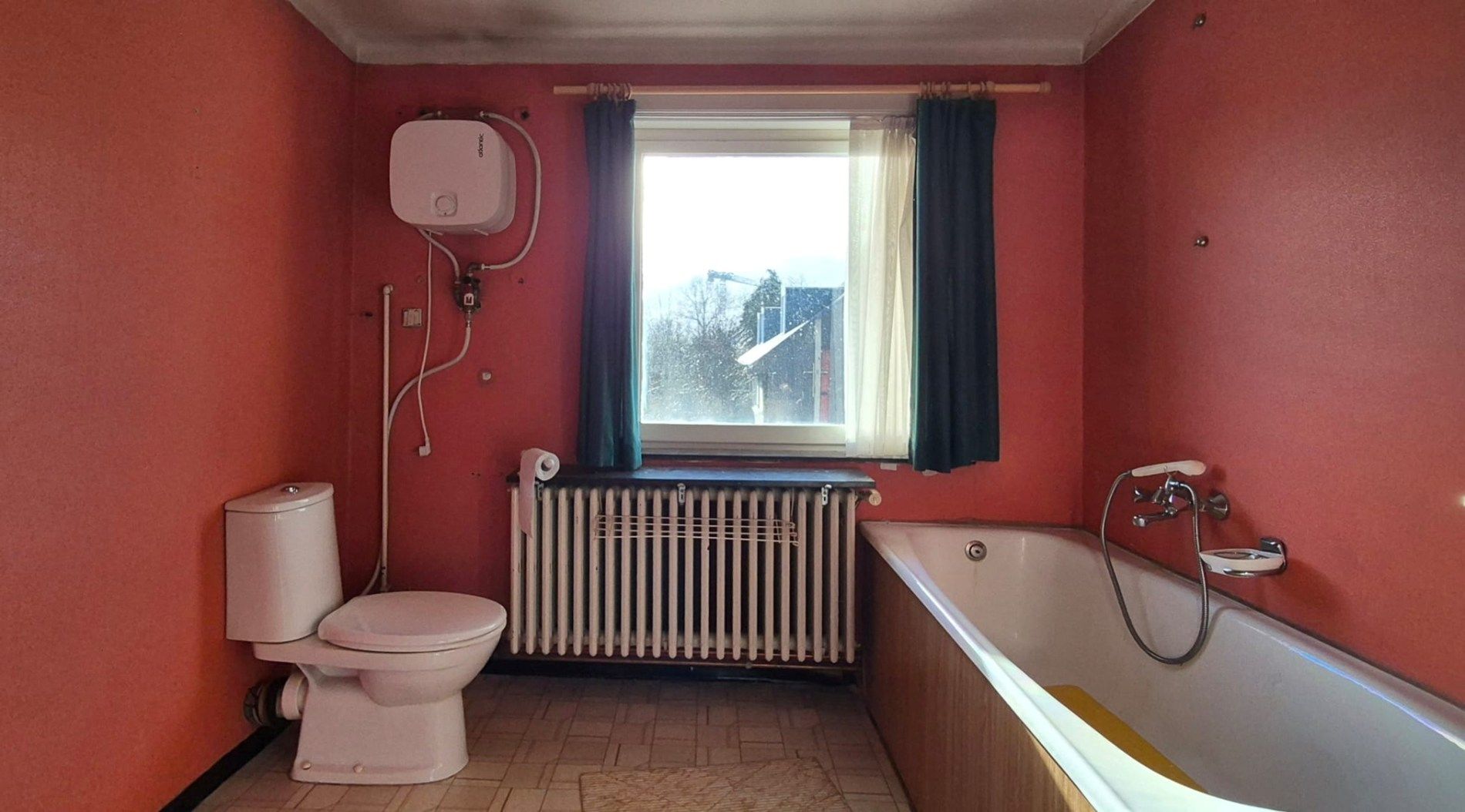 Woning en/of handel op zeer interessante hoek foto 14