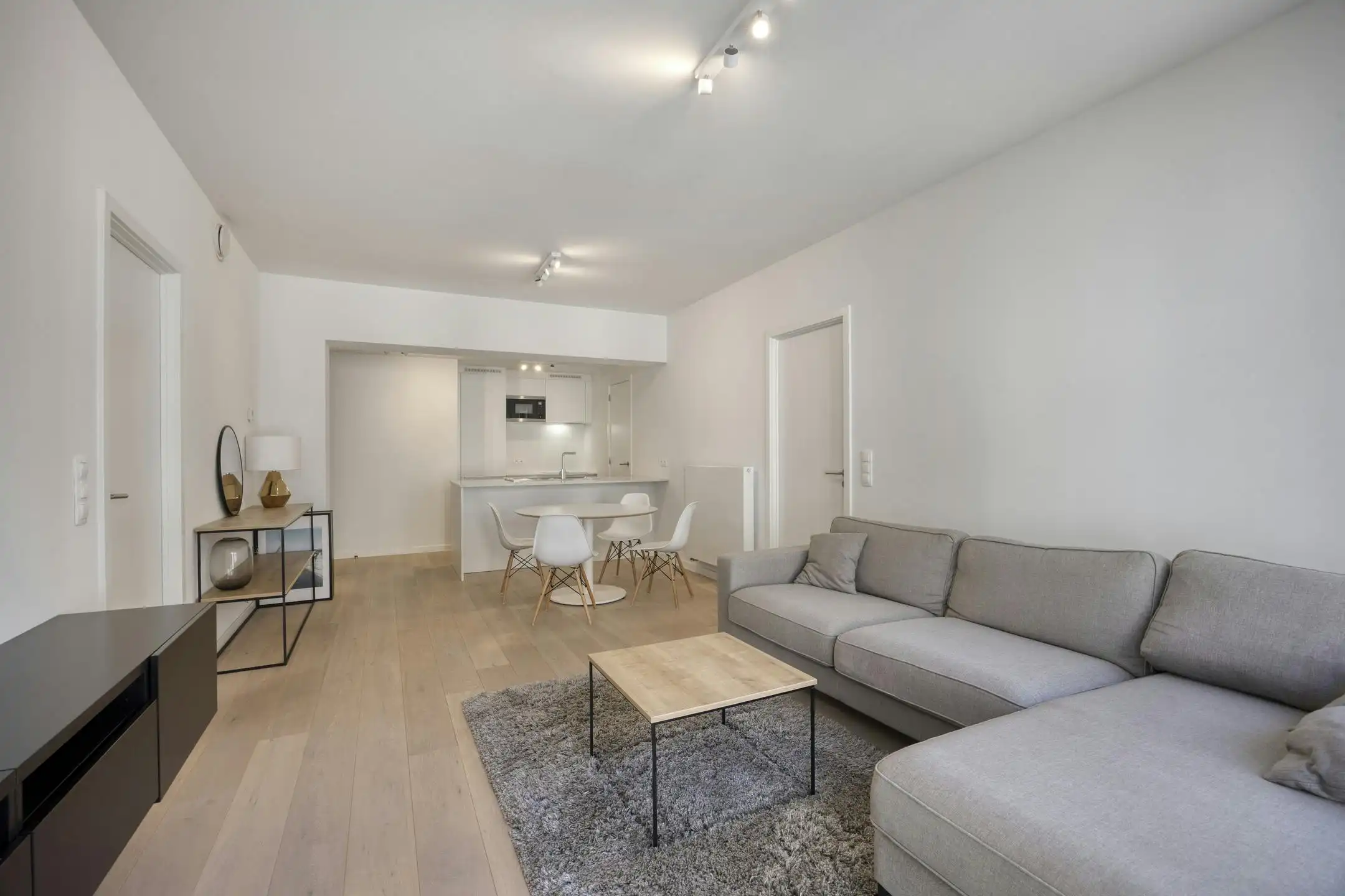Appartement twee slaapkamers achter het Justitiepaleis foto 9