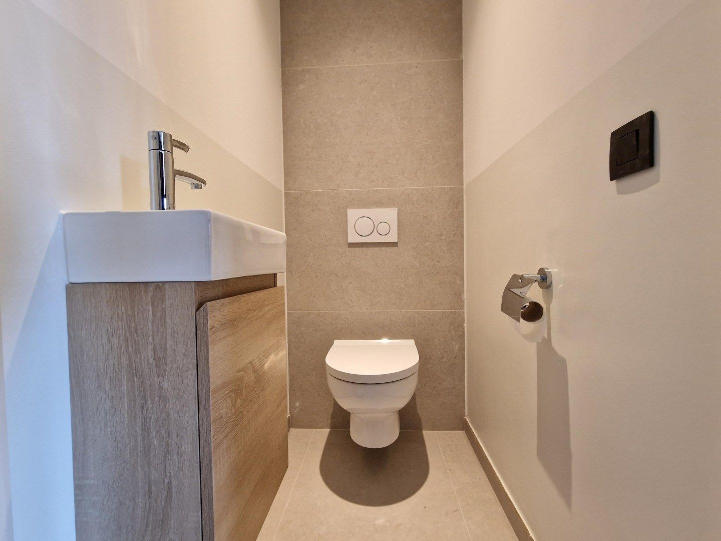 Zeer energiezuinig, lichtrijk en splinternieuw app met 2 slpks. foto 18