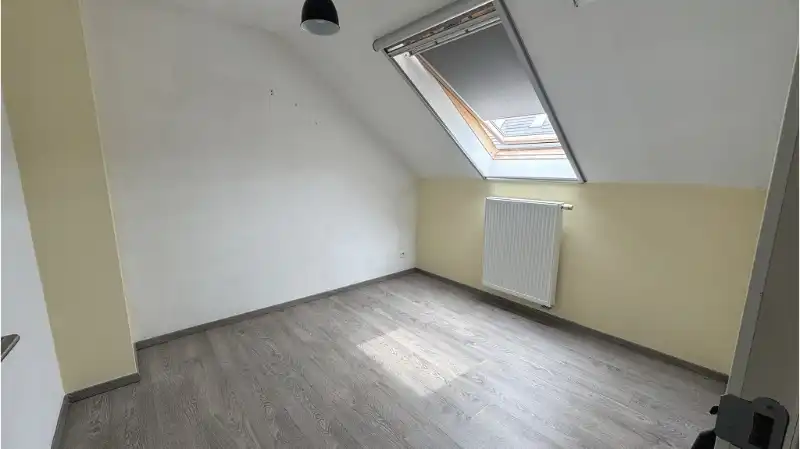 Energiezuinige 3-slaapkamerwoning met ruime GARAGE, CARPORT en TUIN te huur in Torhout foto 10
