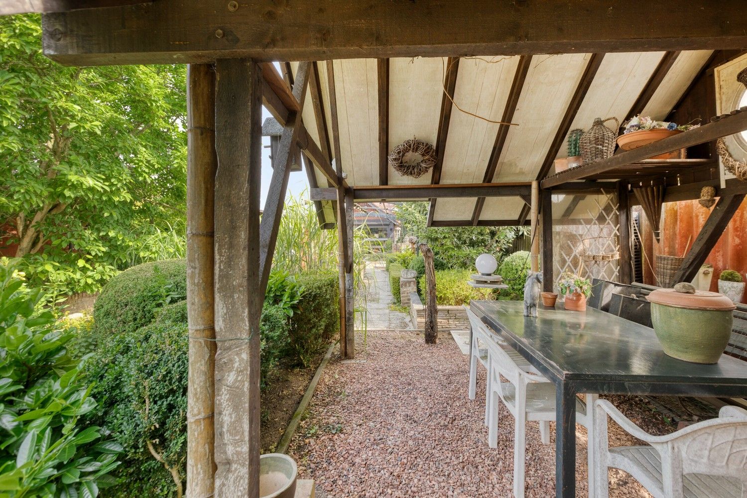 Karaktervolle woning op ruim perceel in Neerharen/Lanaken foto 40