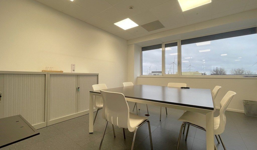 Instapklare kantoren te huur vlakbij de haven van Antwerpen foto 8