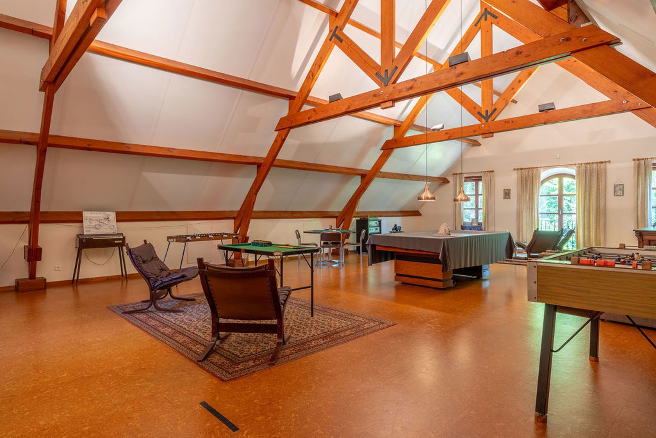 Ruime villa met 6 slpk op 2.295 m² grond met veel privacy foto 41