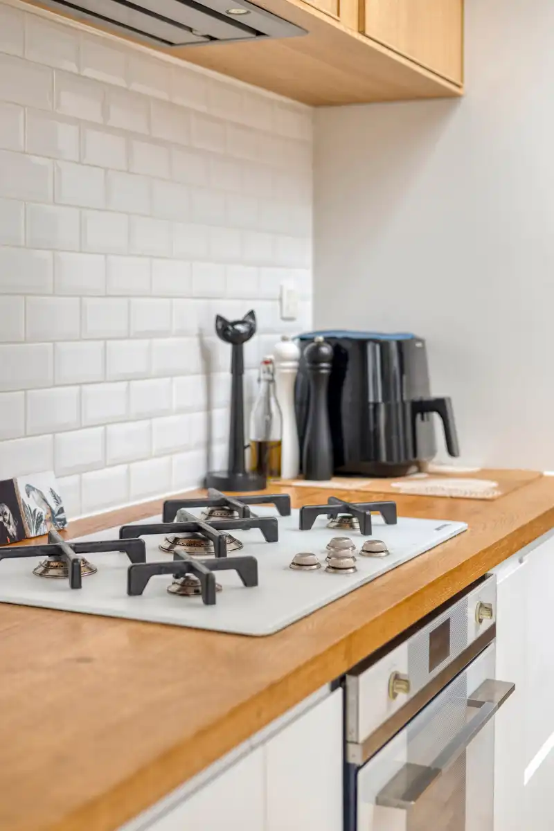 Instapklare halfopen woning met grote tuin op toplocatie in hartje Merchtem! foto 12