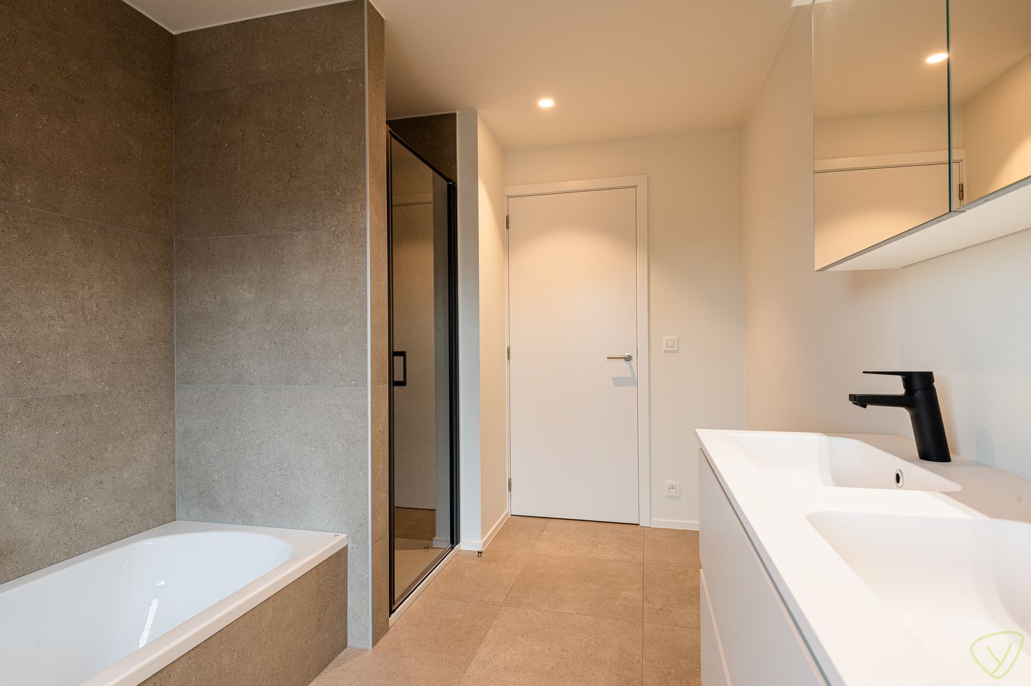 Prachtige nieuwbouwwoningen in een rustige verkaveling nabij het sportpark van Eeklo! foto 24
