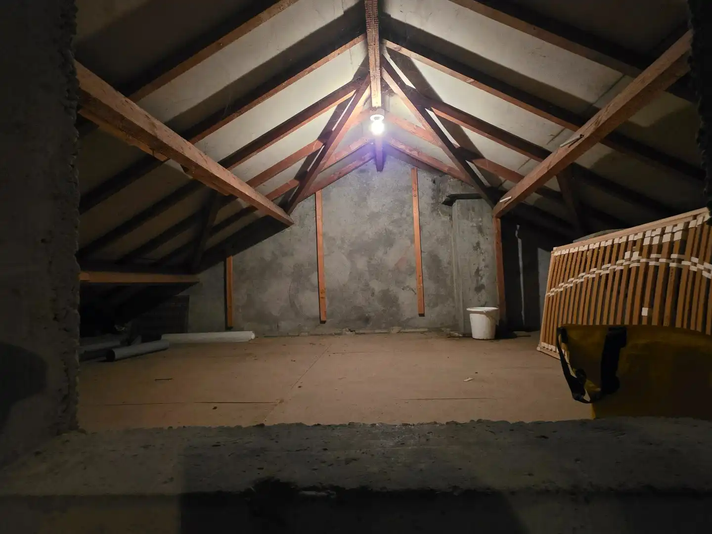 Ruime woning met tuin - 4 slaapkamers - doodlopende straat in Heule. foto 17