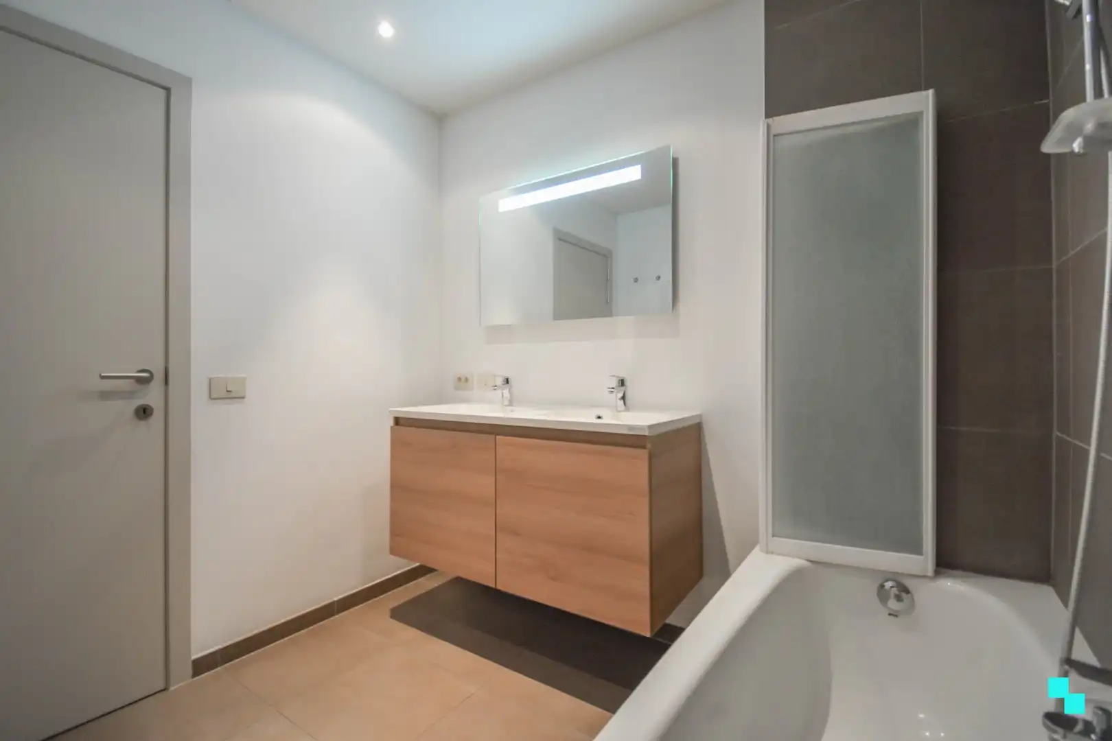 Energiezuinig tweeslaapkamerappartement in hartje Izegem foto 16