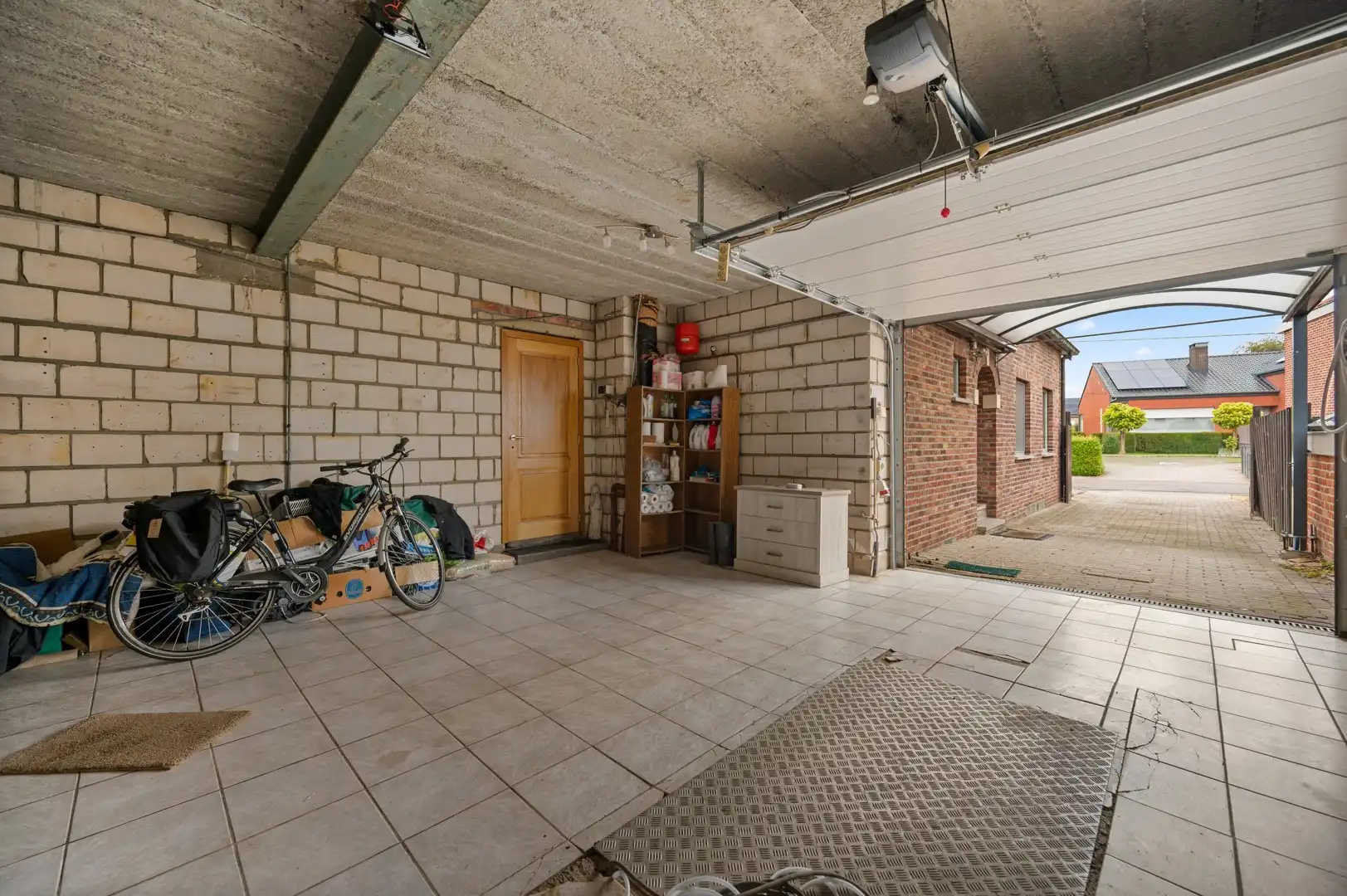 Ruime op te frissen woning op een rustige locatie - perfect voor uw droomproject! foto 15