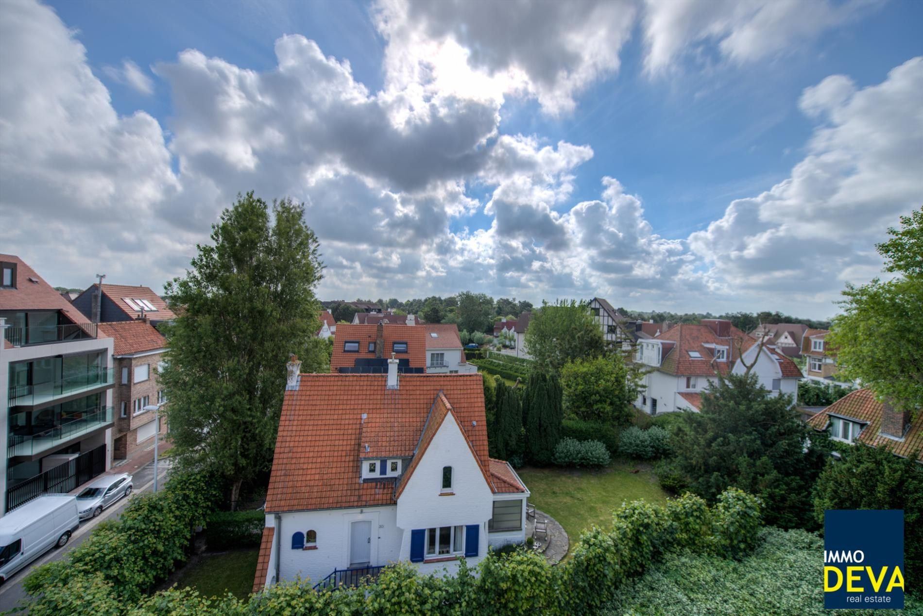 Luxueus gerenoveerd appartement met prachtig OPEN ZICHT. foto 3