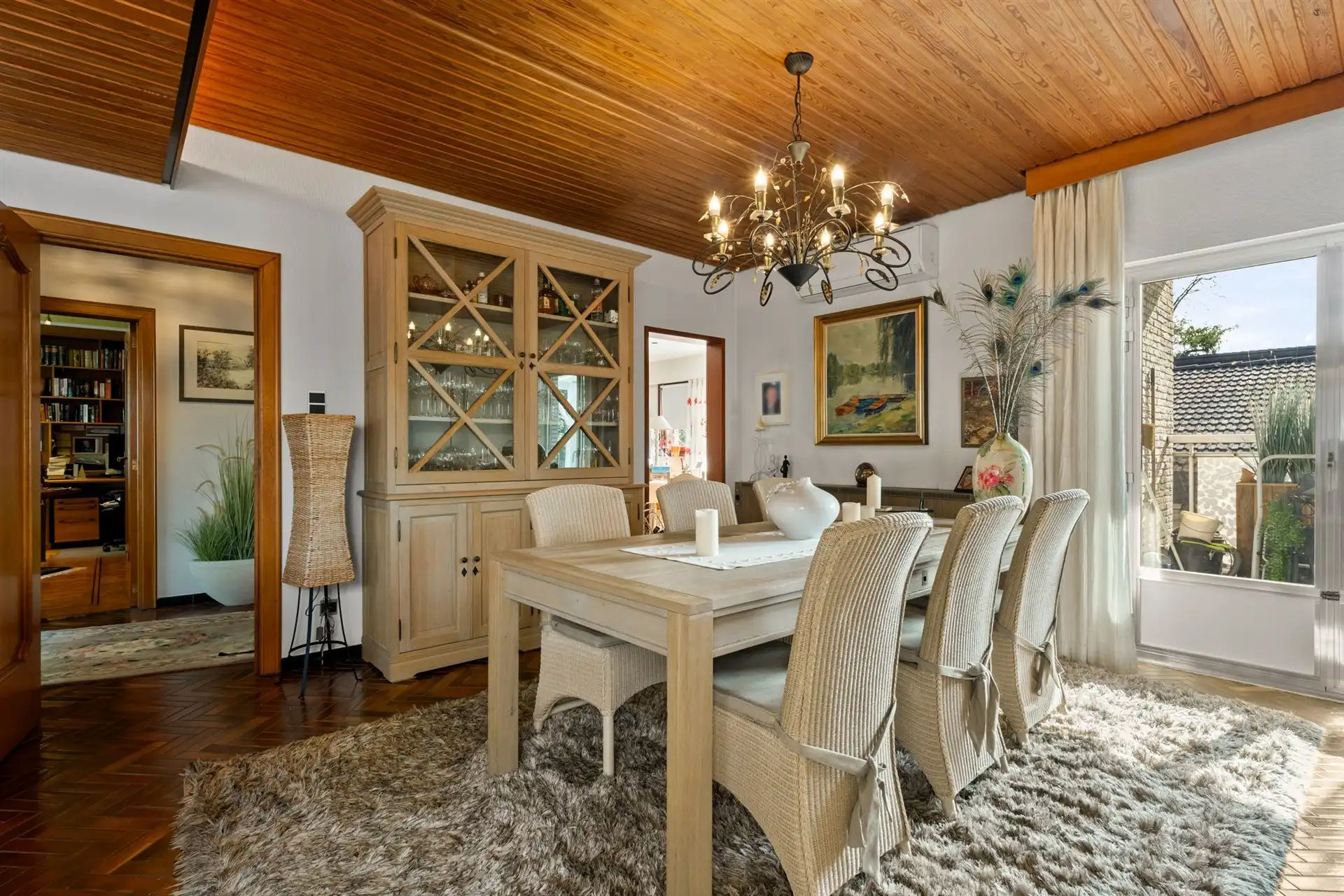 Riante villa op een mooie en rustige locatie. foto 7