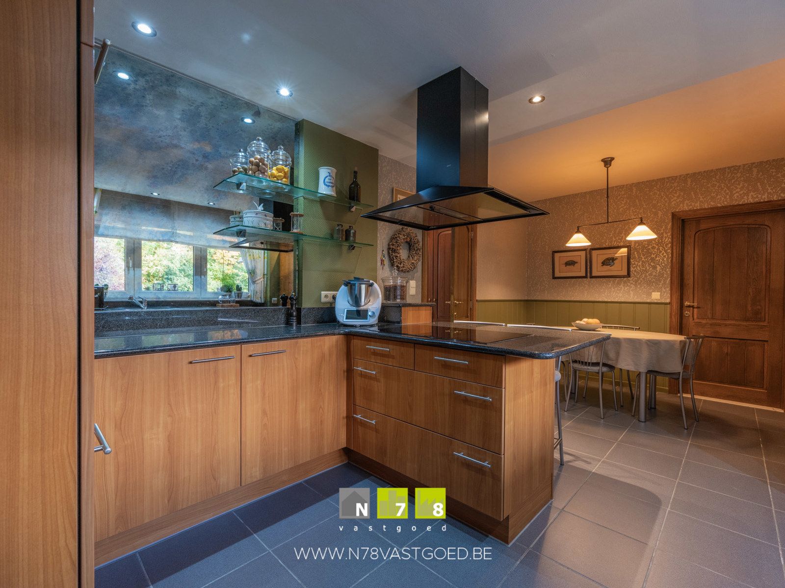 VRIJSTAANDE WONING MET EEN PRACHTIGE BUITENBELEVING foto 8