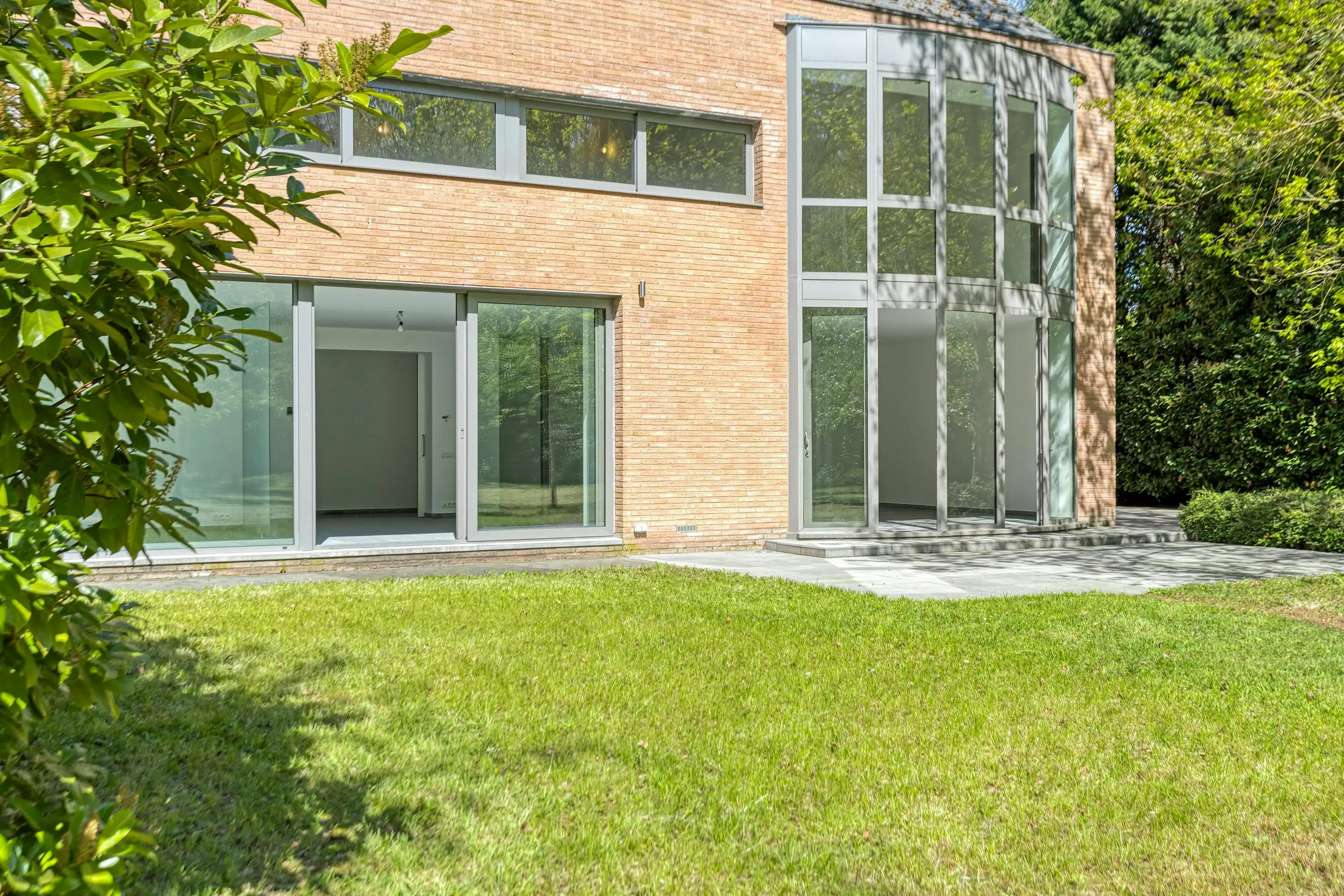 Exclusieve villa in Schilde met ruime zuid-gerichte tuin. foto 25