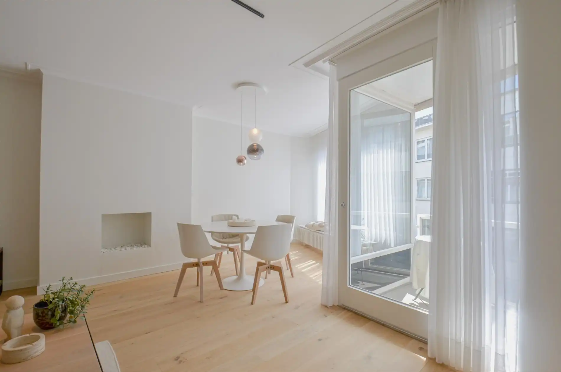 Stijlvol en volledig gerenoveerd appartement op wandelafstand van zee en het commerciële centrum. foto 7