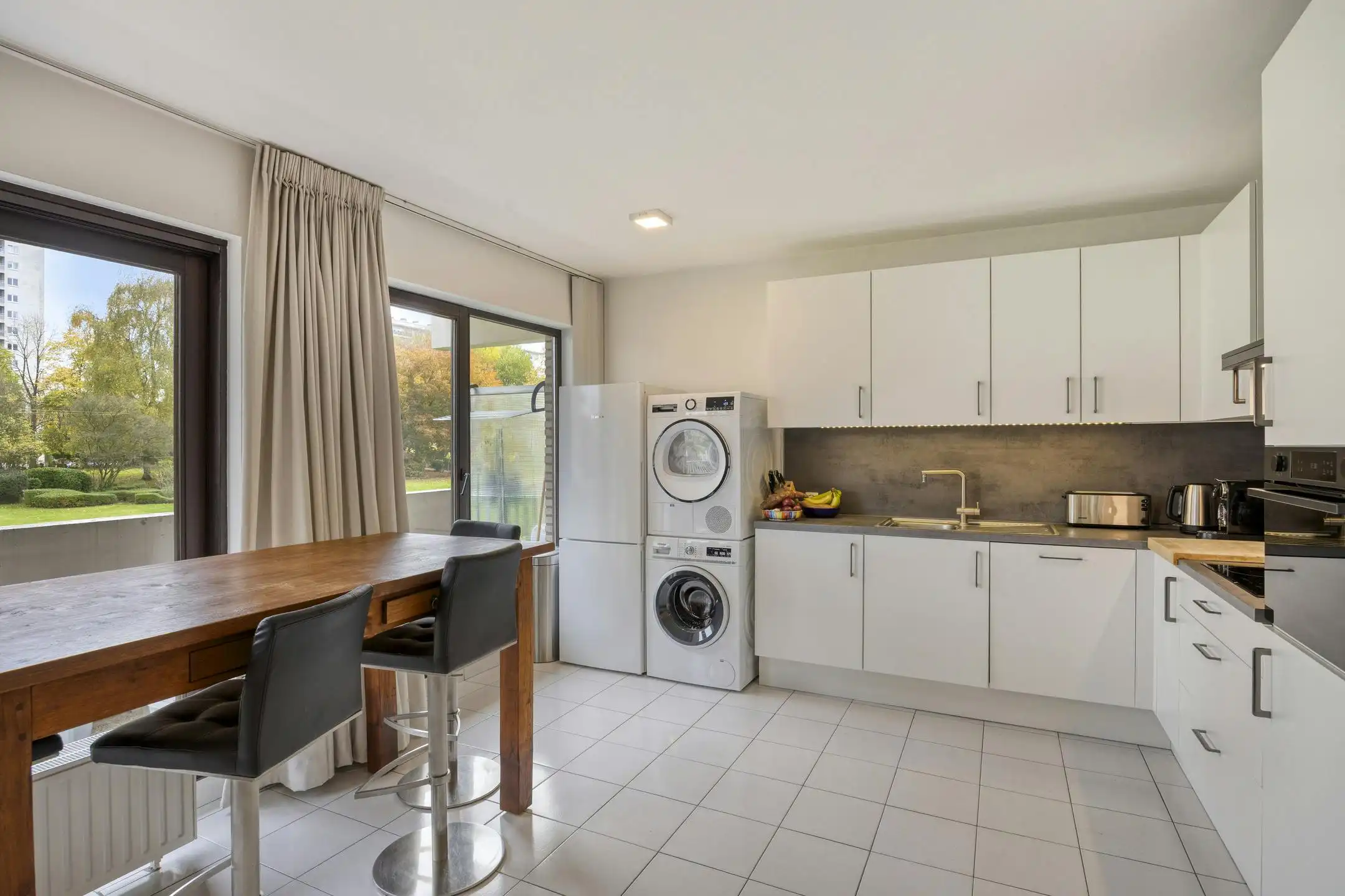 Moderne duplex met 2 slaapkamers omringd door groen in Laken foto 7