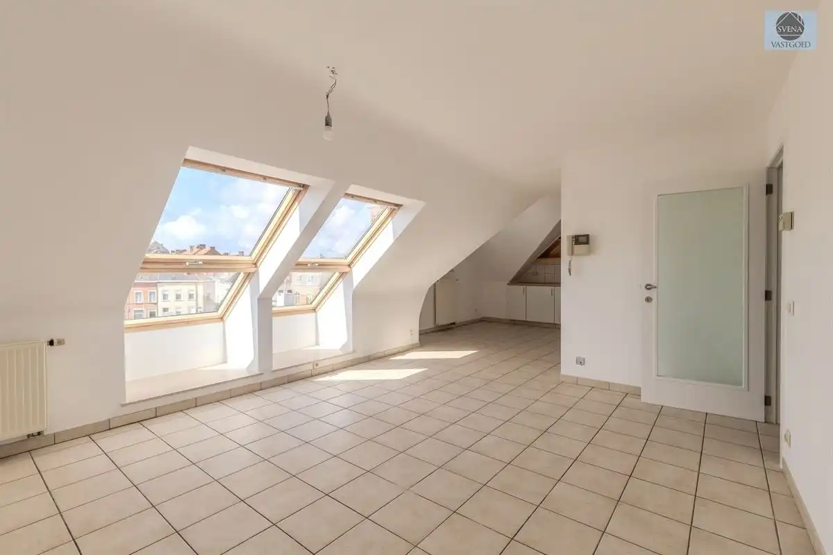 LICHTRIJK APPARTEMENT MET 2 SLAAPKAMERS IN CENTRUM GERAARDSBERGEN foto 7