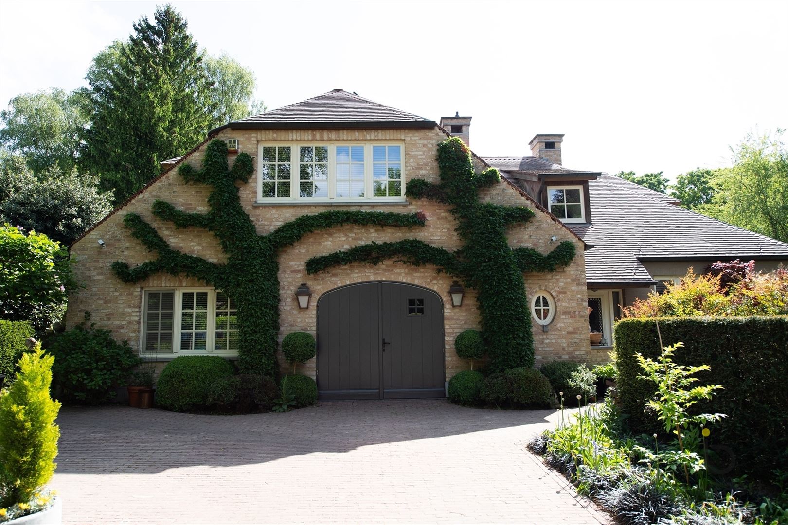 Stijlvolle villa vol originele elementen in het statige groene Koningshof! foto 48