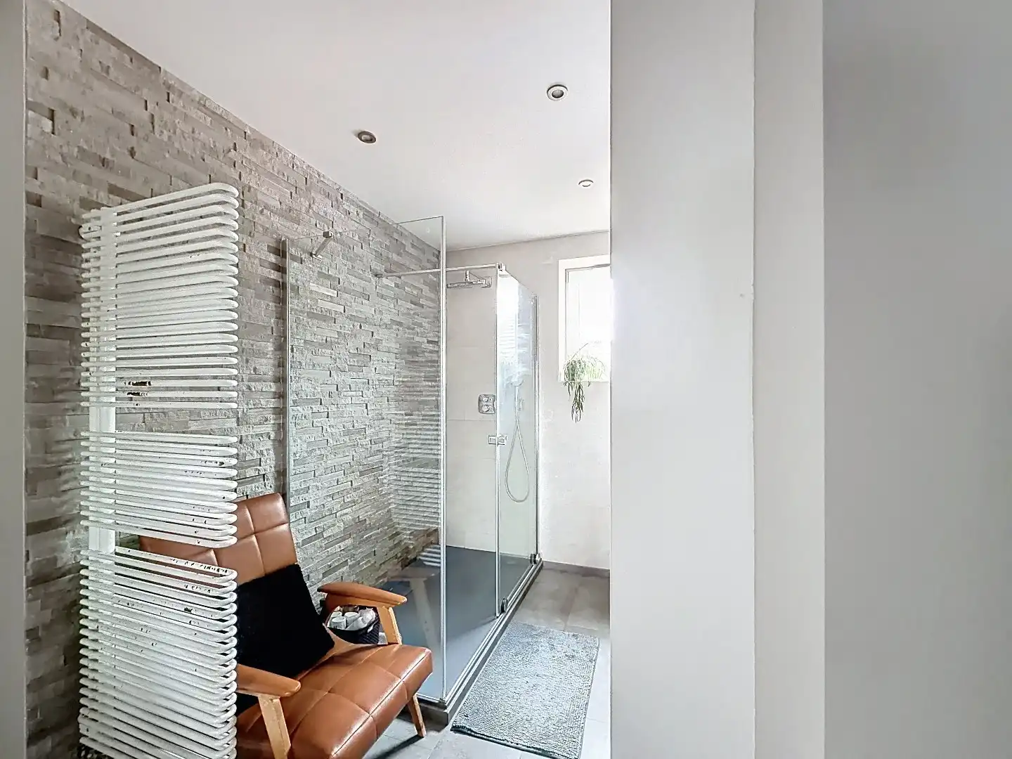 Stijlvol gerenoveerd appartement met terras in centrum Tienen foto 12