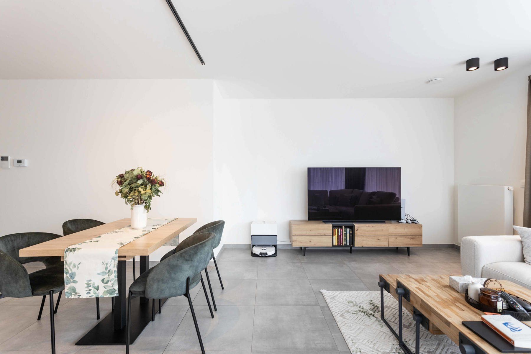 Comfortabel en Licht Appartement op toplocatie foto 10