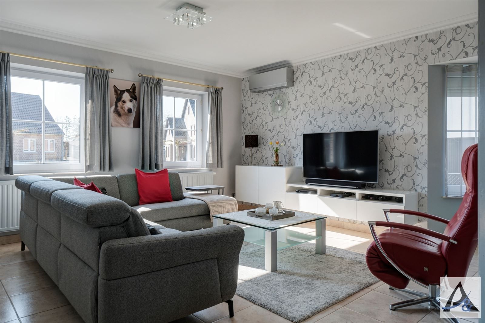 Uitgeruste en instapklare woning op landelijke locatie met label A foto 8