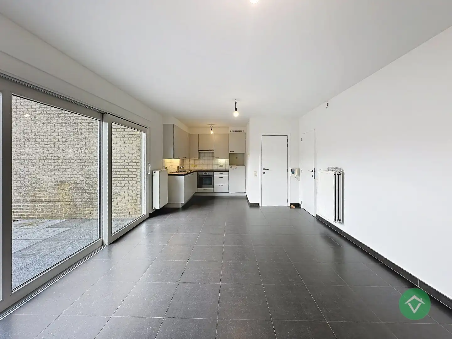 Instapklaar gelijkvloers appartement met staanplaats te Gistel foto 11