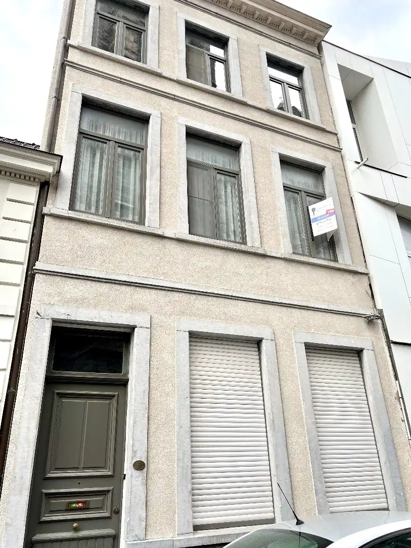 Studentenkamers of co-housing te huur pal aan de grote markt te Kortrijk foto 20