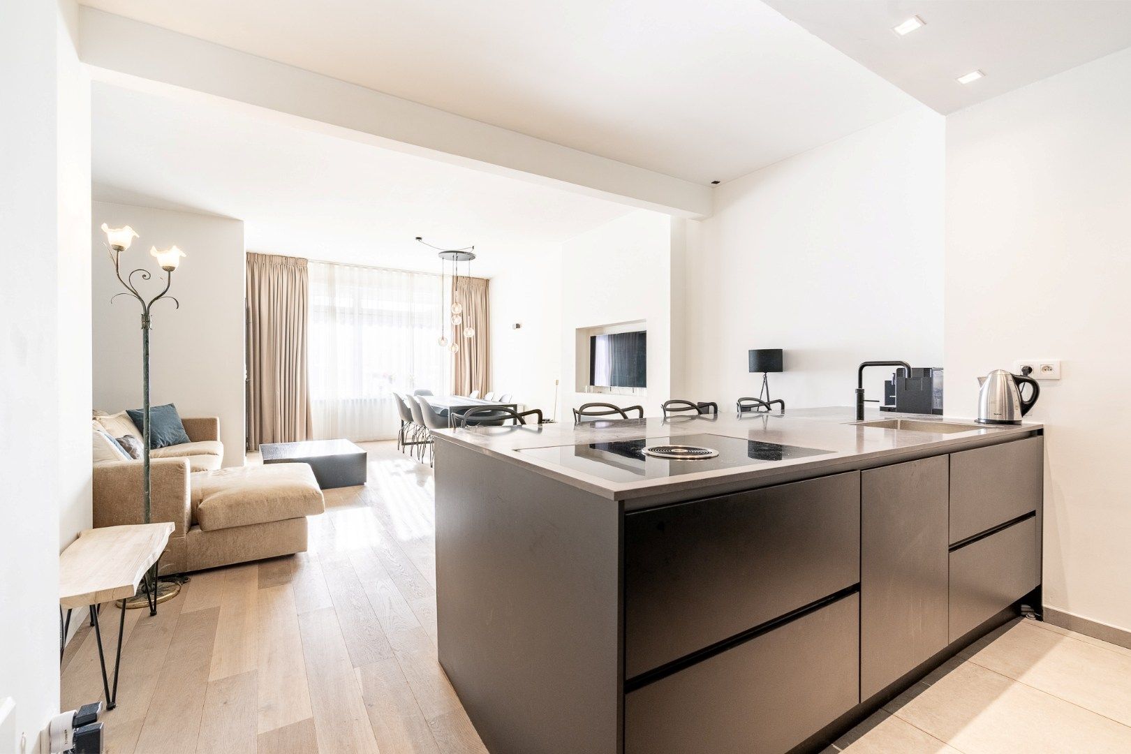 Stijlvol appartement op wandelafstand van het Albertstrand foto 13