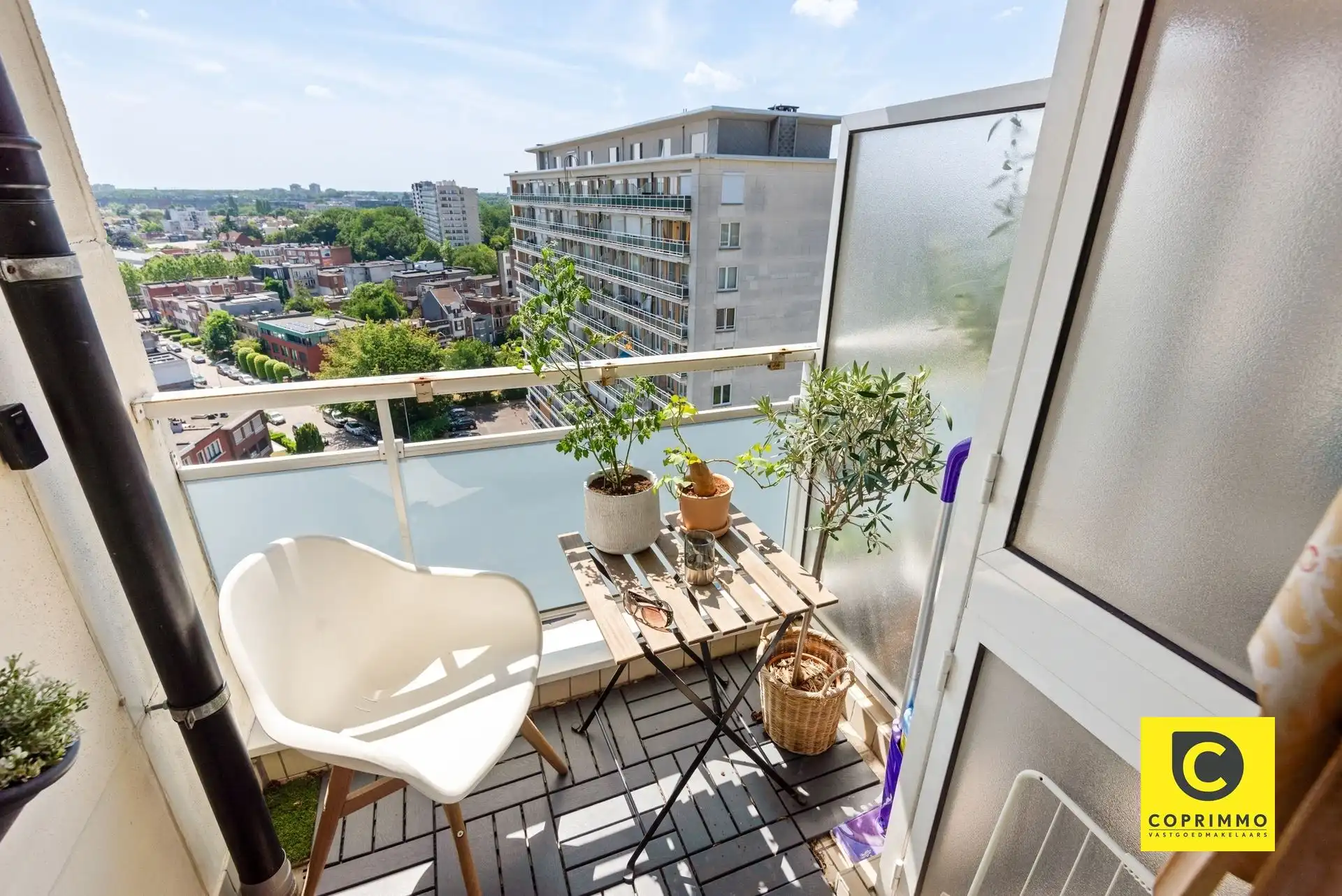 Instapklaar hoek-app met 3 slpks en terras! foto 6