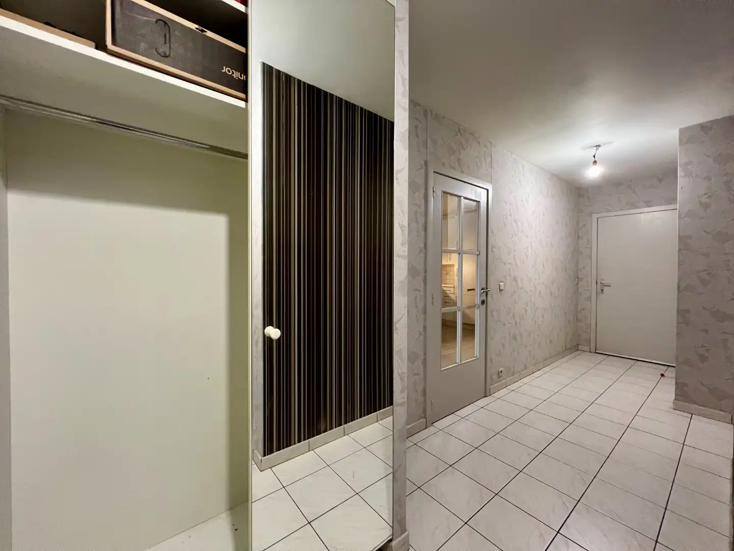 1-slaapkamer appartement met ondergrondse parkeerplaats foto 13