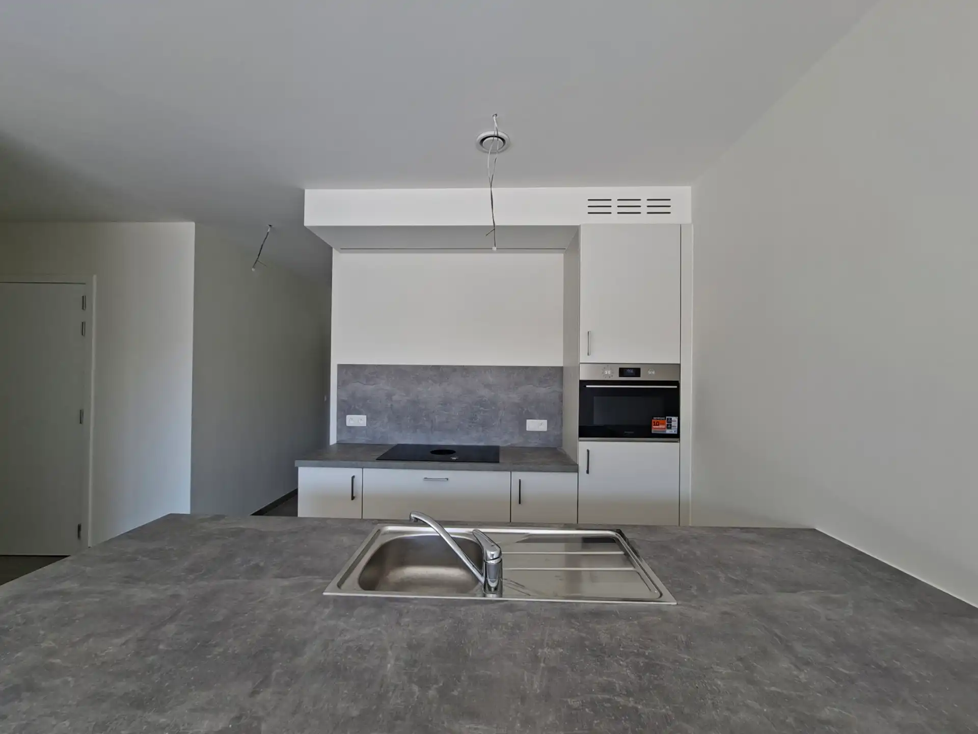 BEN-appartement met 1 slaapkamer, tuin & garage in Tremelo foto 4